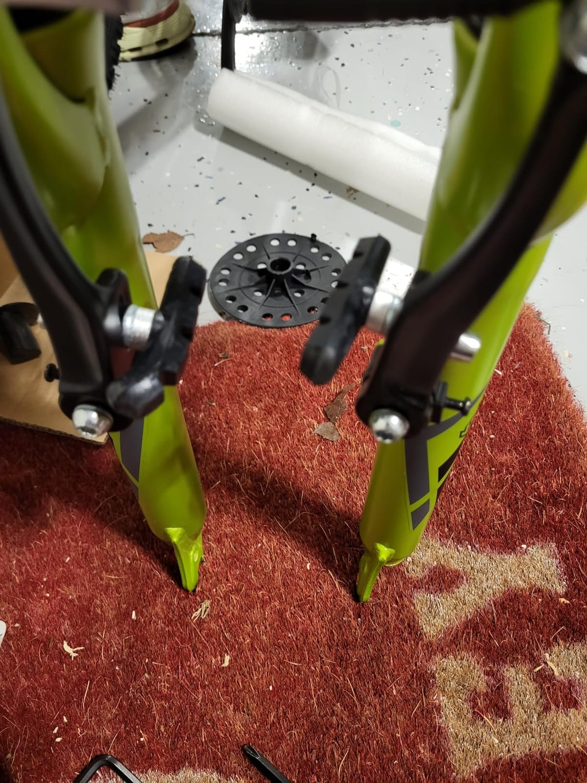 Huffy Hardtail Mountain Trail Bike 24 inch, 26 inch, 27.5 inch, 24 Inch Wheels/16.75 Inch Frame, Matte Acid Green customer photo 2