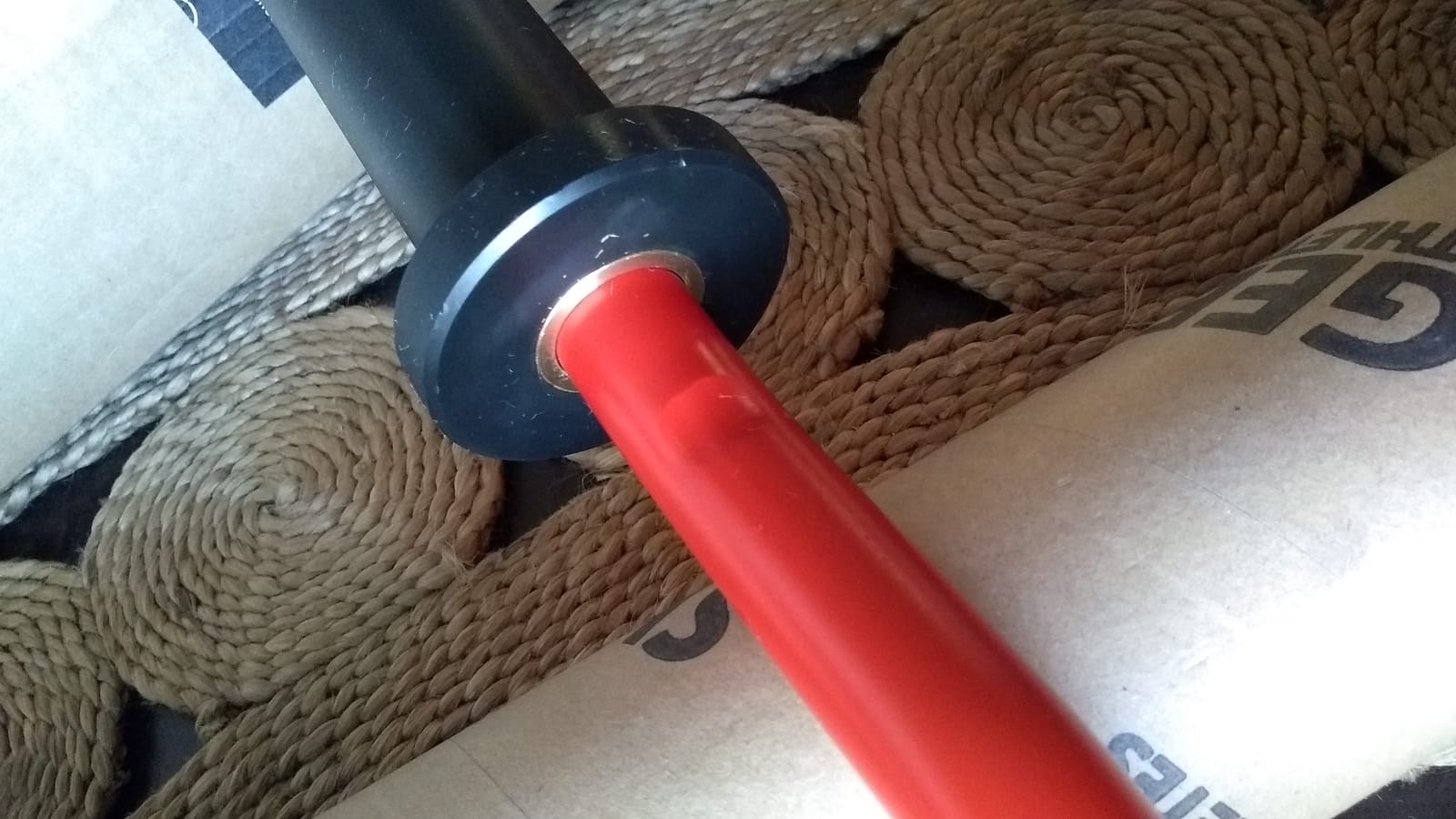 Synergee Commercial EZ Curl Olympic Bar Chrome & Black Phosphate with Powder Coated Brass Bushings Excellent for Bicep Curls and Triceps Extensions customer photo 2