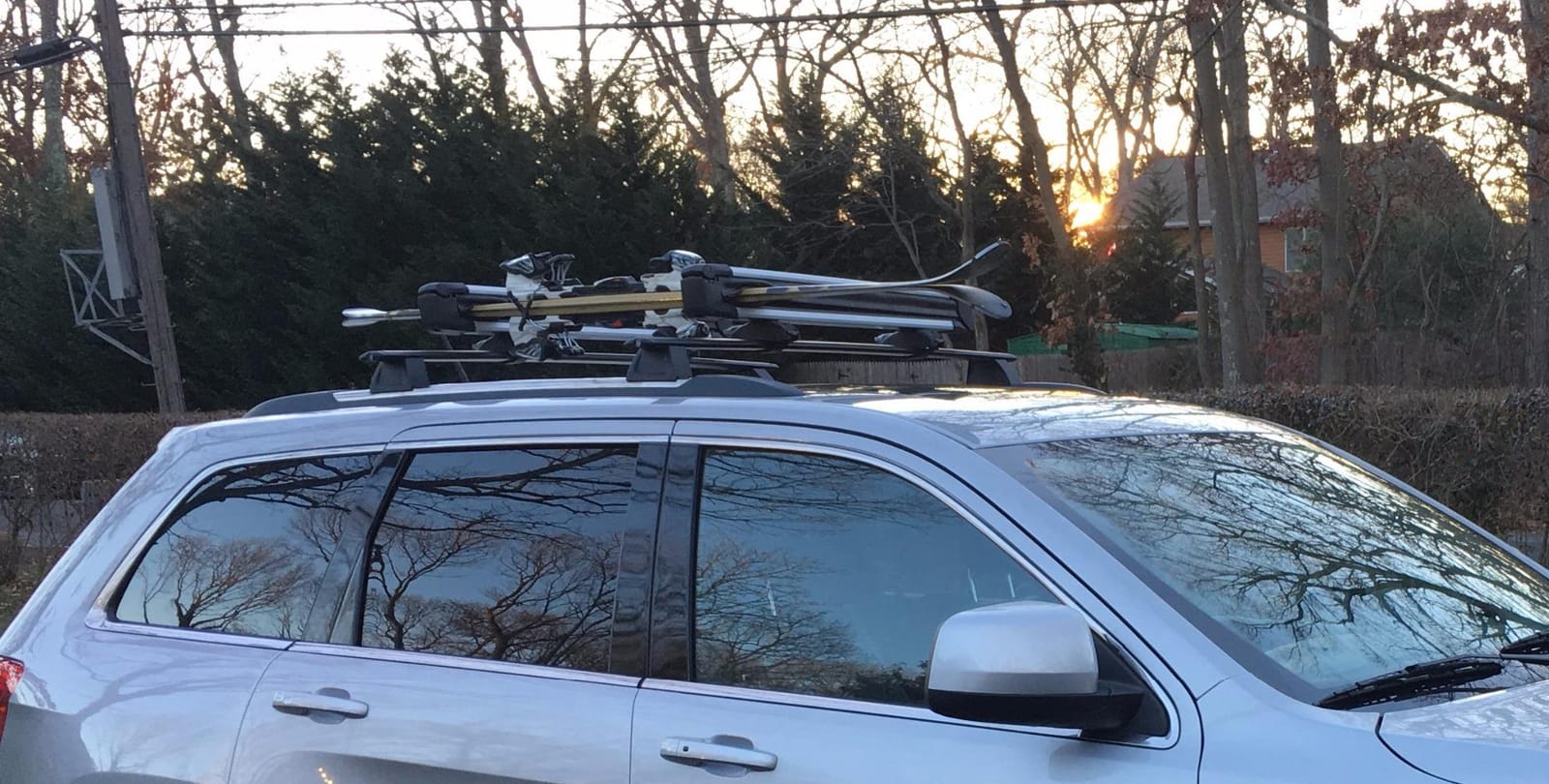 Thule SnowPack Ski/Snowboard Rack, Medium (4 Pr/2 Boards), Black customer photo 2