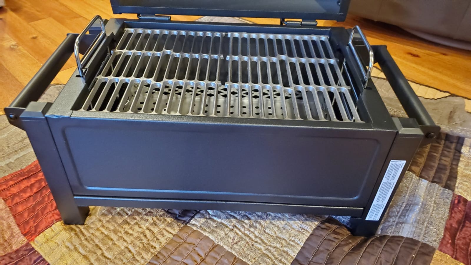 Oklahoma Joe's Rambler Portable Tabletop Charcoal Grill, 218 Sq. In. Cooking Space, Heavy-Duty Steel Construction, Cast Iron Grates, Built-In Temperature Gauge customer photo 2