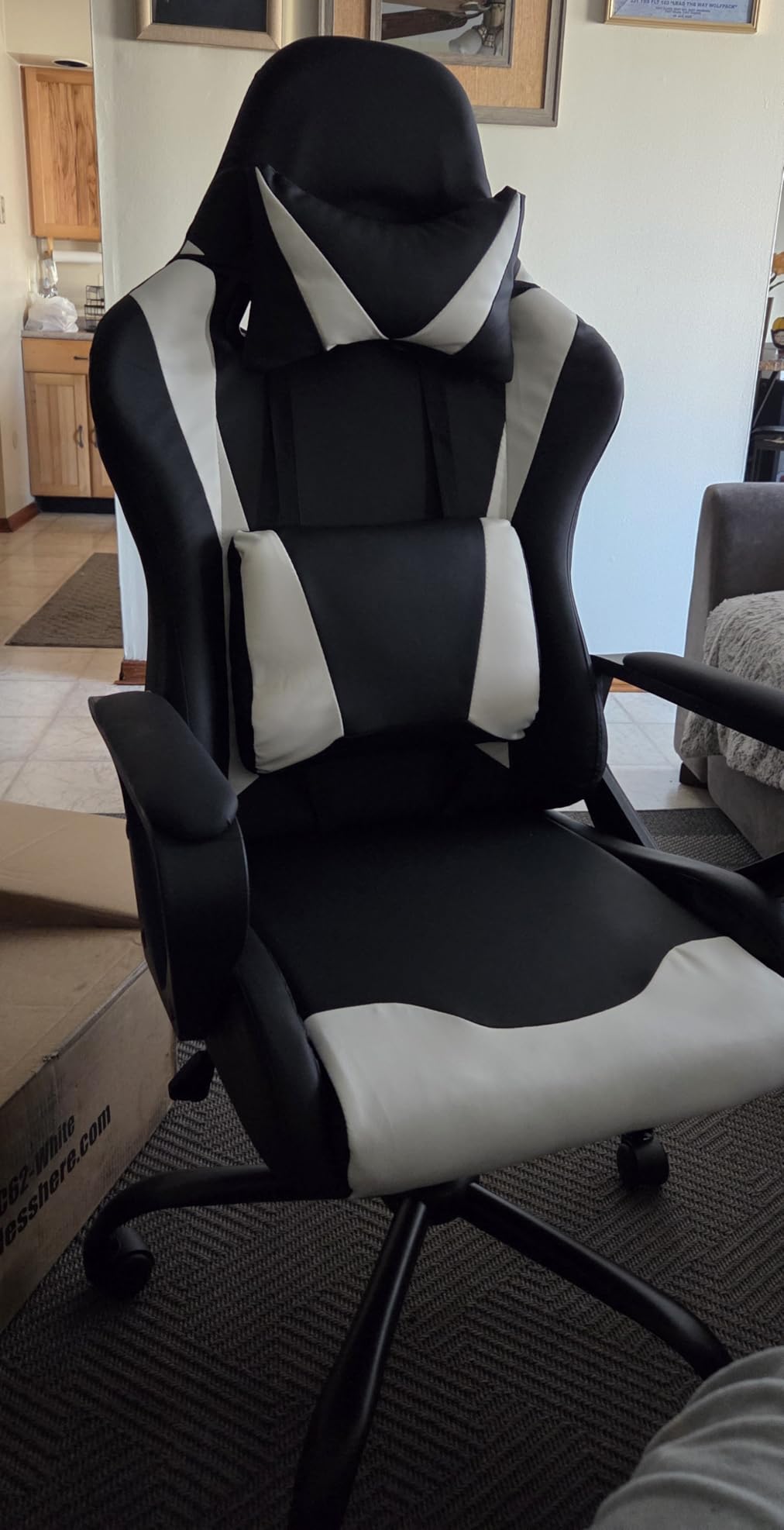 BestOffice Ergonomic Gaming Chair for Adults, Video Game Chair, White customer photo 2
