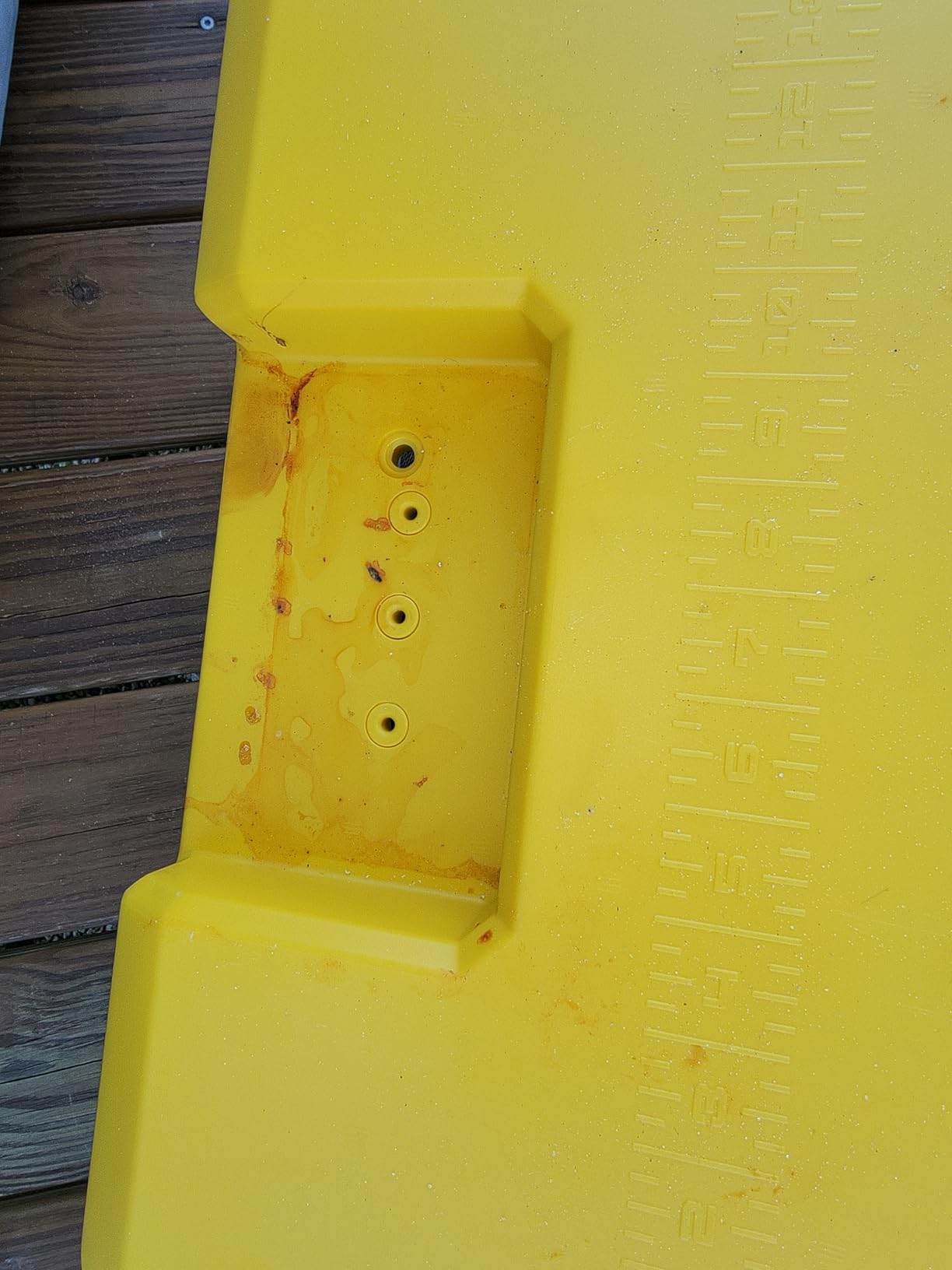 Frabill Magnum Bait Station 13 Quart Live Bait Well, White and Yellow customer photo 2