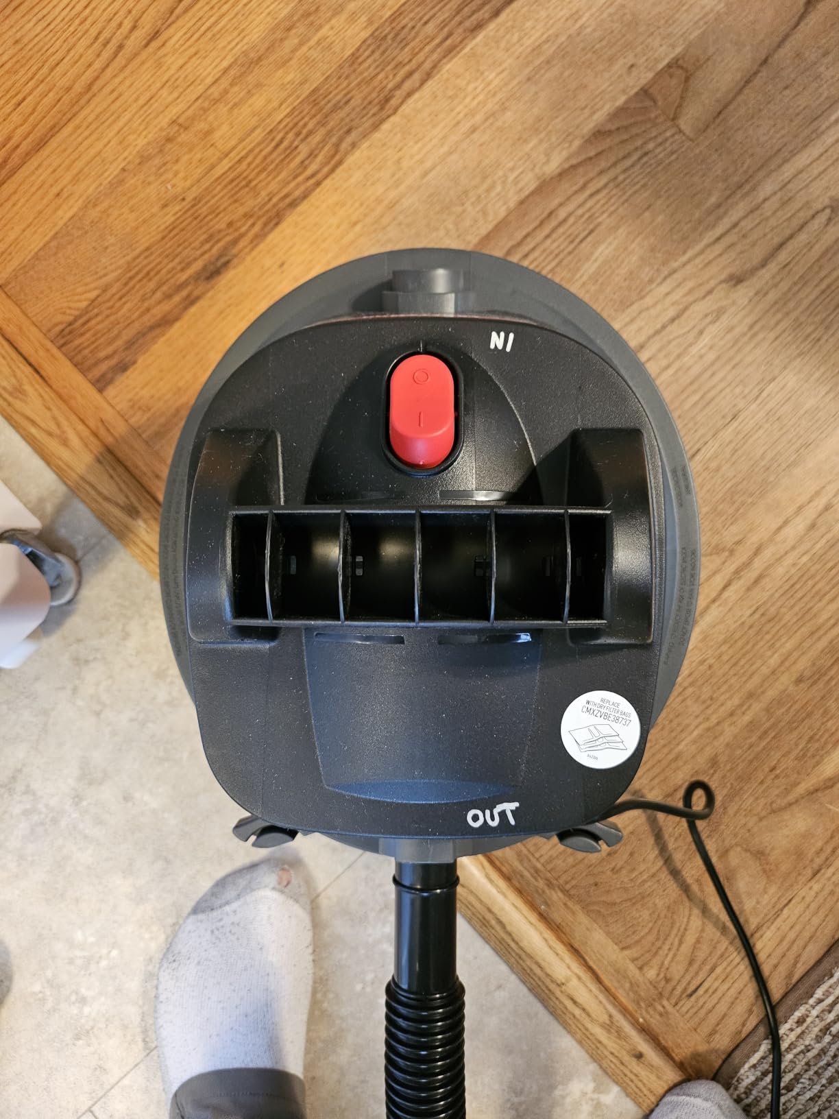 CRAFTSMAN CMXEVBE17250 2.5 Gallon 2.5 Peak HP Wet Dry Shop Vacuum customer photo 1