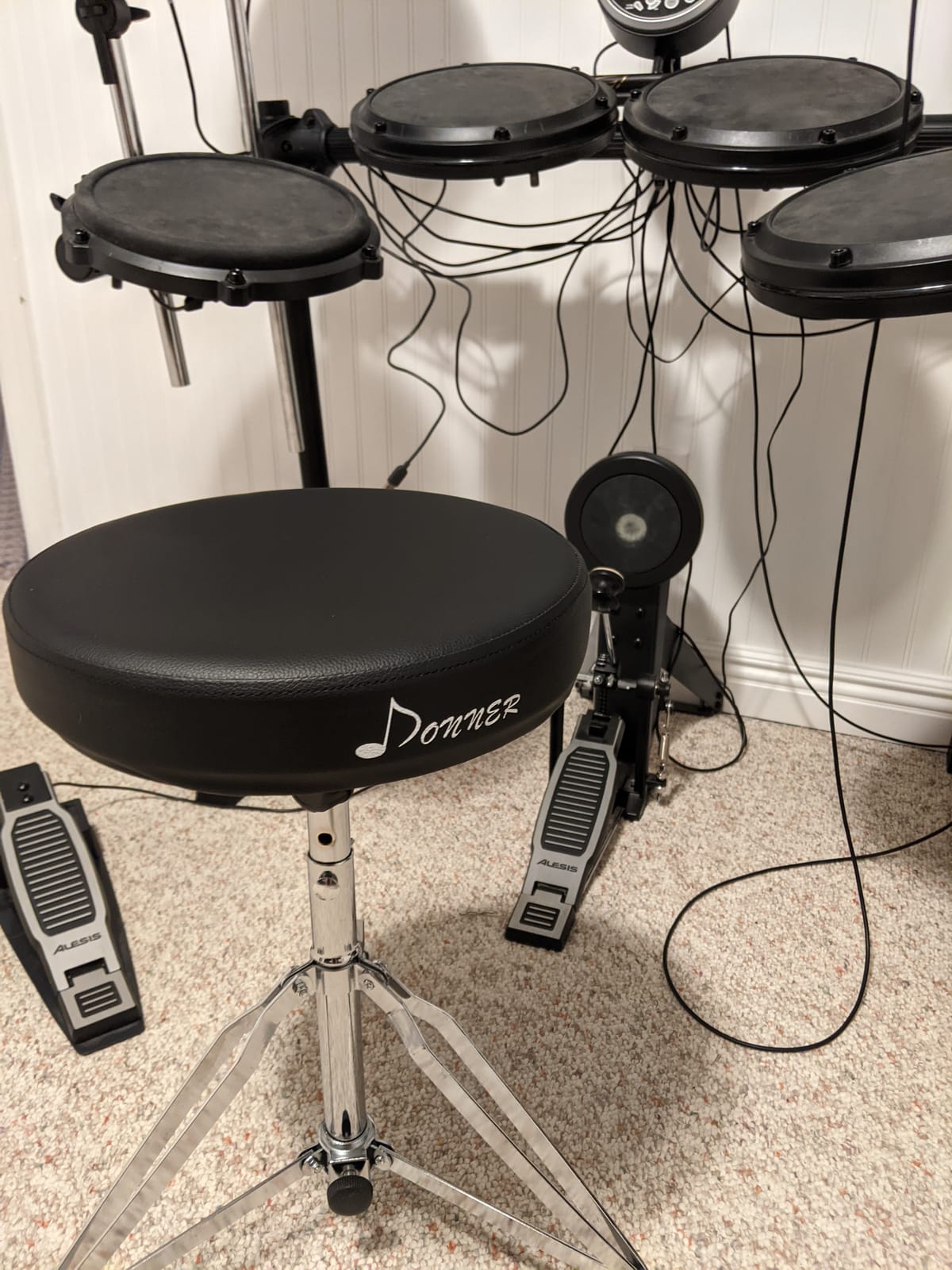 Donner Drum Throne Set, Padded Seat Height Adjustable Drum Stool for Adults, 5A Drumsticks Included, Multiple Iterations, Drummer Gifts for Men Him Teens customer photo 1