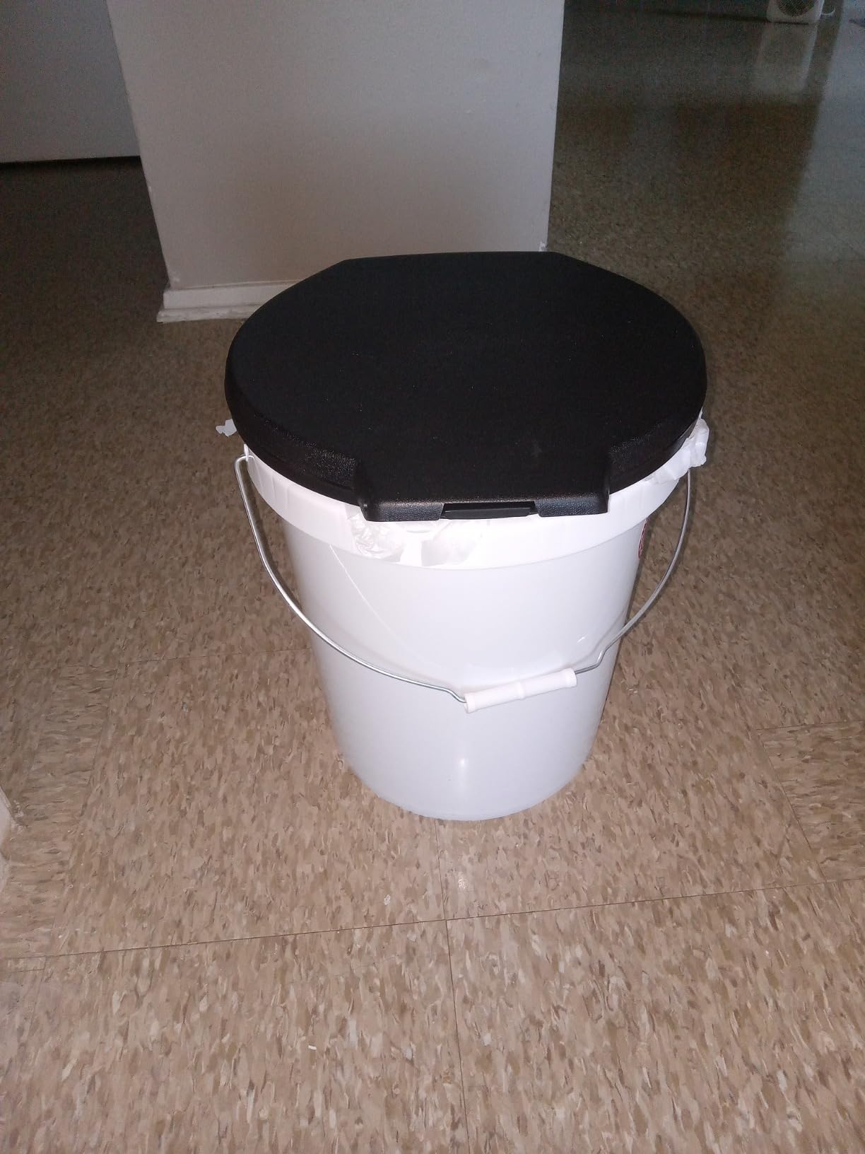 Portable Emergency Toilet Seat for 5 Gallon Buckets Outdoor Camping Snap on Luggable Loo Toilet Cover for Adults and Kids customer photo 1