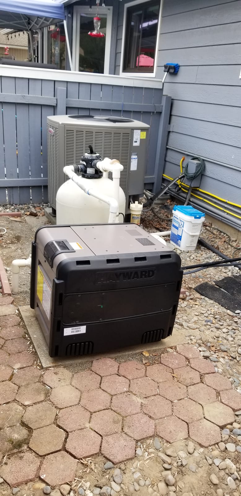 Hayward H-Series Natural Gas Pool Heater for Inground Pools 250,000 BTU customer photo 2
