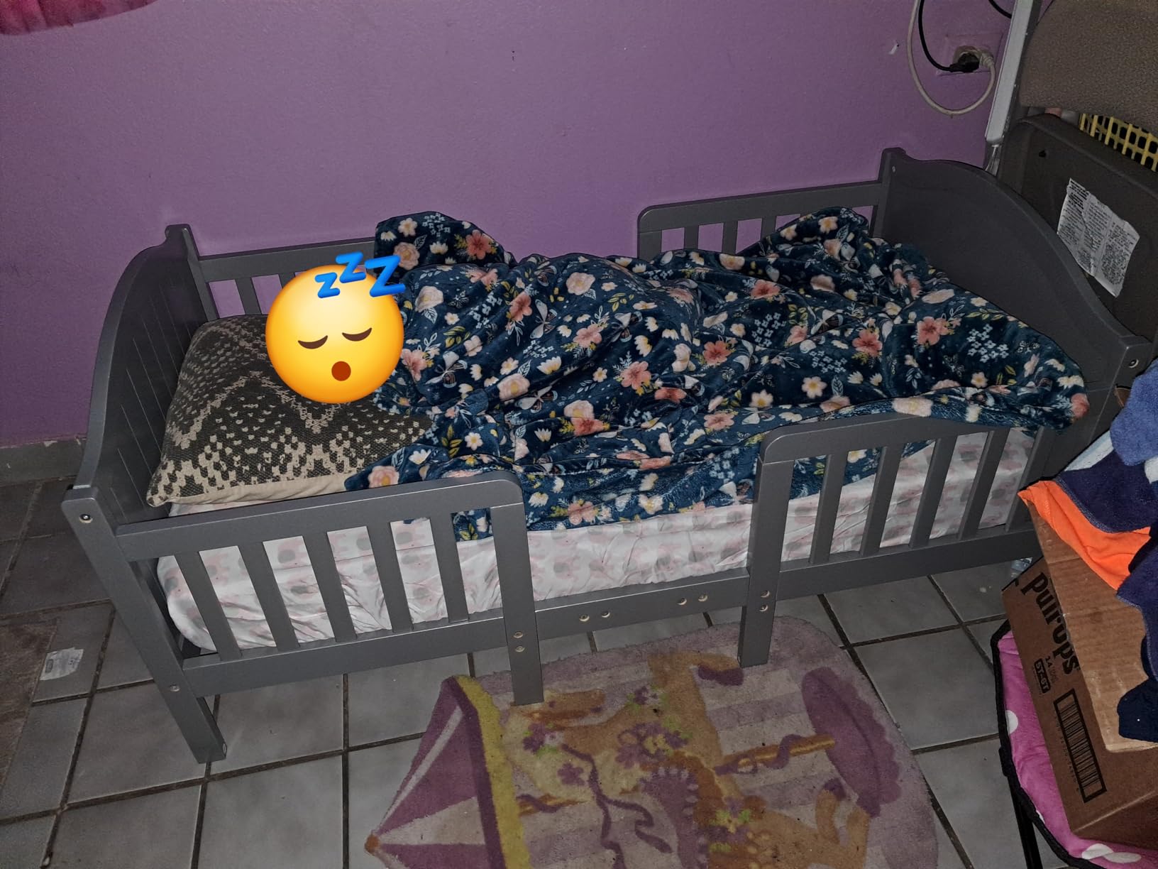 Dream On Me Portland 3-in-1 Convertible Toddler Bed, Converts to 2 Chairs & Table, Low Floor Design with 4 Safety Guard Rails, Baby Safety Alliance & Greenguard Gold Certified - Storm Grey customer photo 2