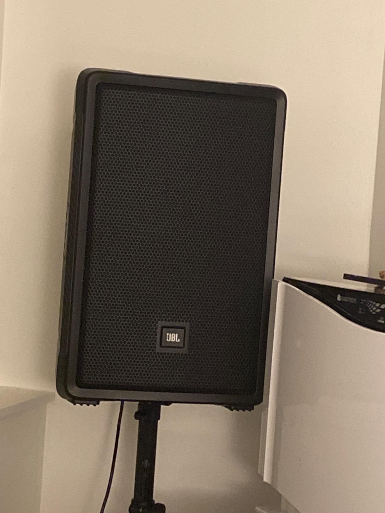 JBL Professional IRX112BT Powered PA Speaker, Portable Loudspeaker with Bluetooth, 10 Inch Woofer, 1300 Watt, Mobile DJ, Musicians, Small Venues, Ceremonies and Sports Events, Black customer photo 2