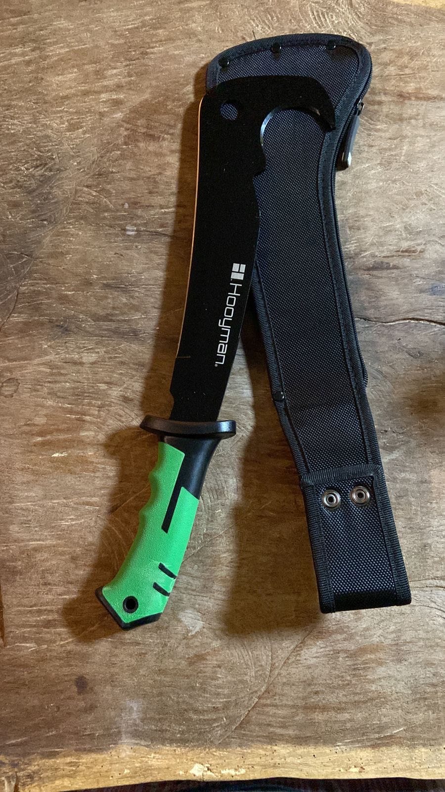 Hooyman Hook ‘em Machete with Heavy Duty Construction, Ergonomic No-Slip Handle and Belt Sheath for Gardening, Land Management, Bushcraft, Hunting and Outdoor,Black/Green customer photo 2