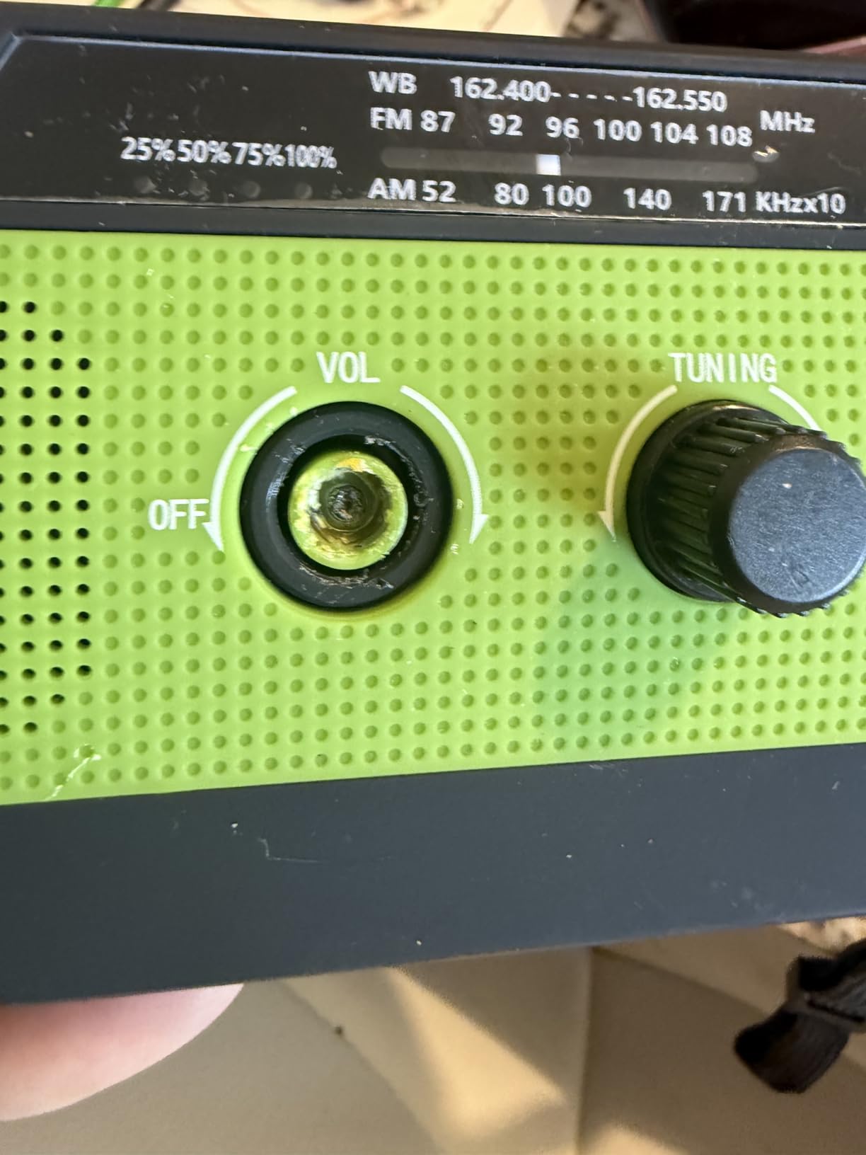 RunningSnail Emergency Crank Radio with 3-Mode Flashlight & Reading Lamp customer photo 1