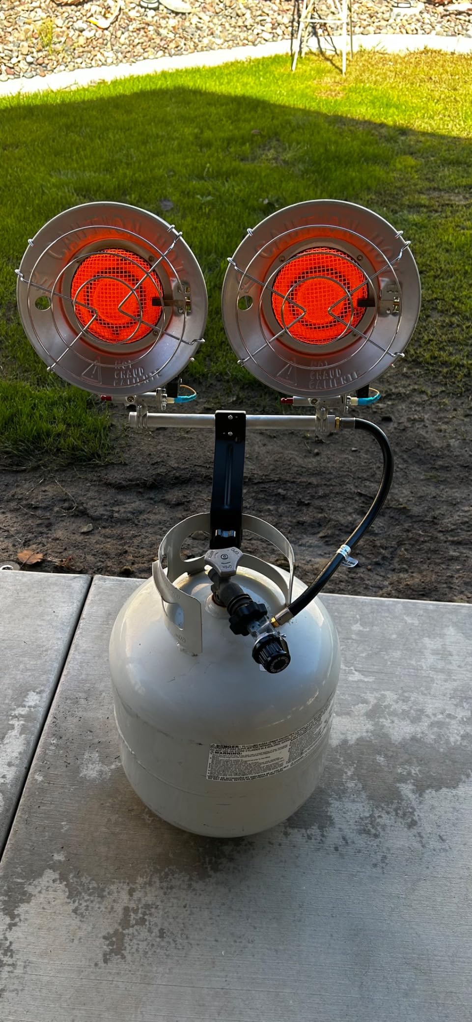 XtremepowerUS 30,000 BTU Propane Tanktop Heater Infrared Dual Burner Safety Shut-Off Valve, Tip-Over Switch for Garage, Camping, Hunting Double Burner customer photo 2