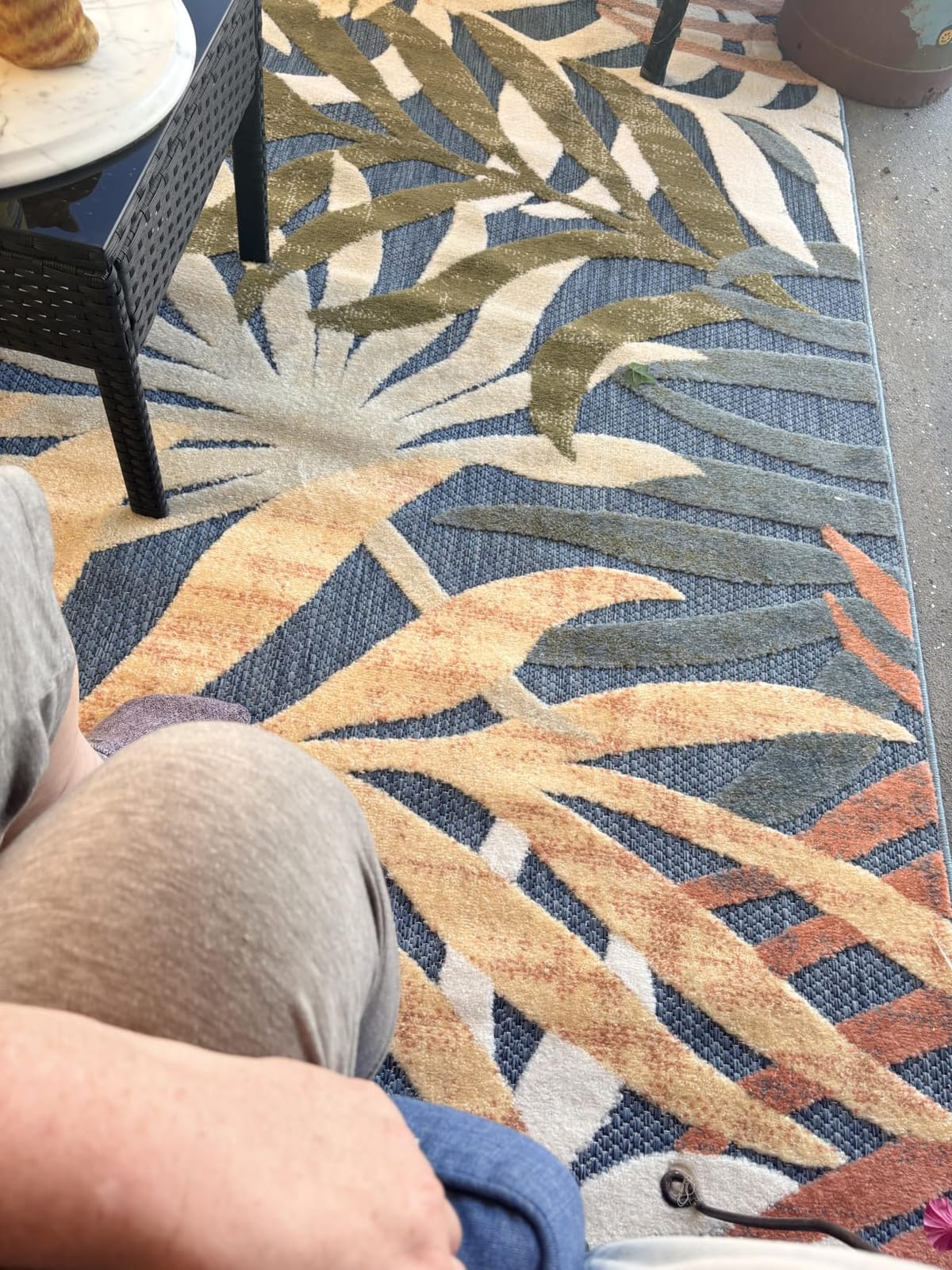 JONATHAN Y Tropics Palm Leaves Indoor Outdoor Area Rug 8X10 Gray/Blue customer photo 1