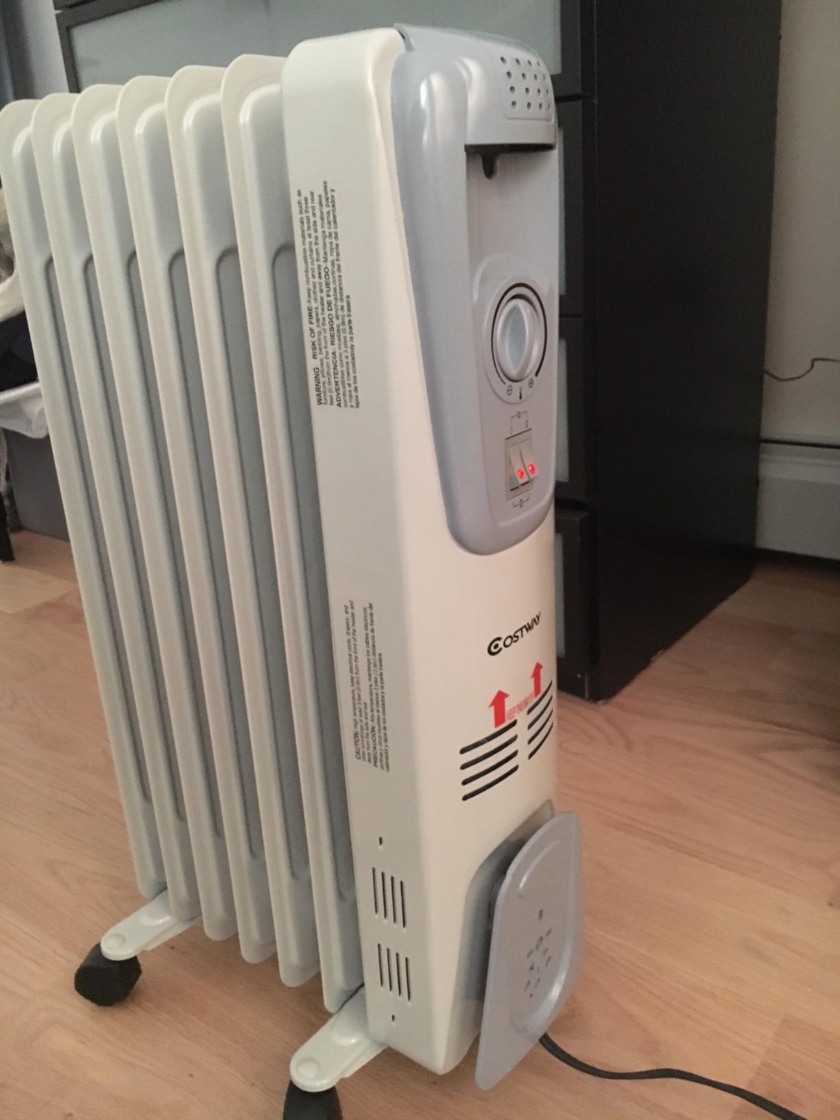 COSTWAY Oil Filled Radiator Heater, 1500W Portable Space Heater with Adjustable Thermostat, 3 Heat Settings, Overheat and Tip-Over Protection, Electric Oil Heater for Indoor Use, Bedroom, Office customer photo 1