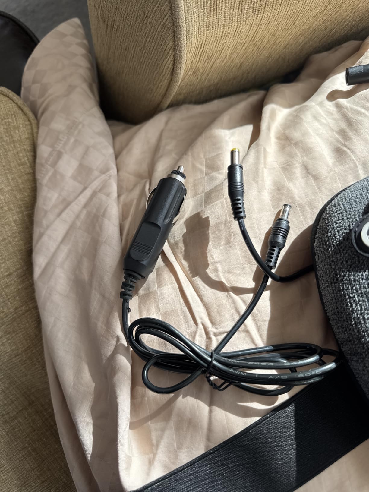 VIKTOR JURGEN Shiatsu Back Massager with Heat for Pain Relief, Gray customer photo 1