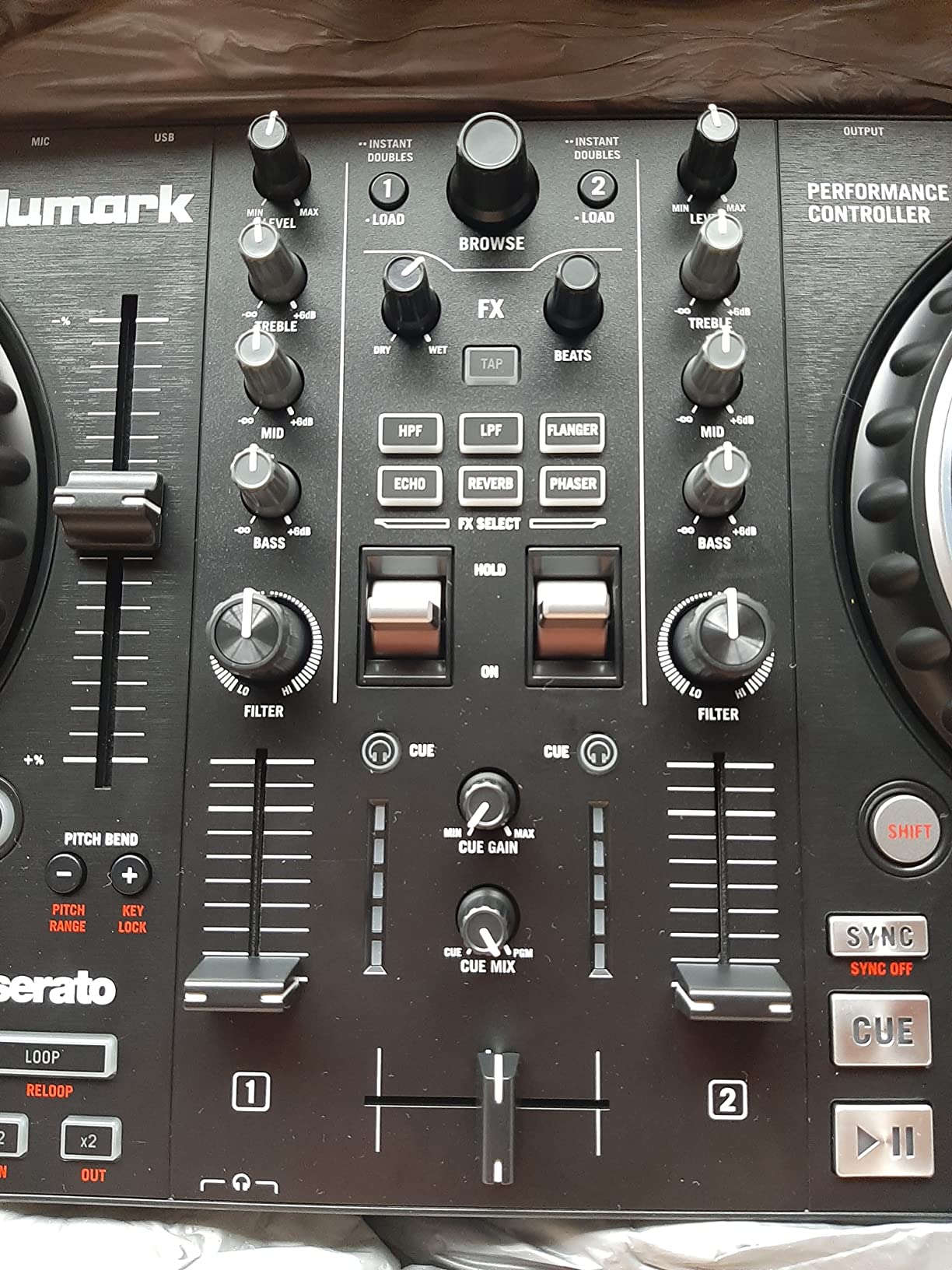 Numark Mixtrack Pro FX DJ Controller customer photo 2