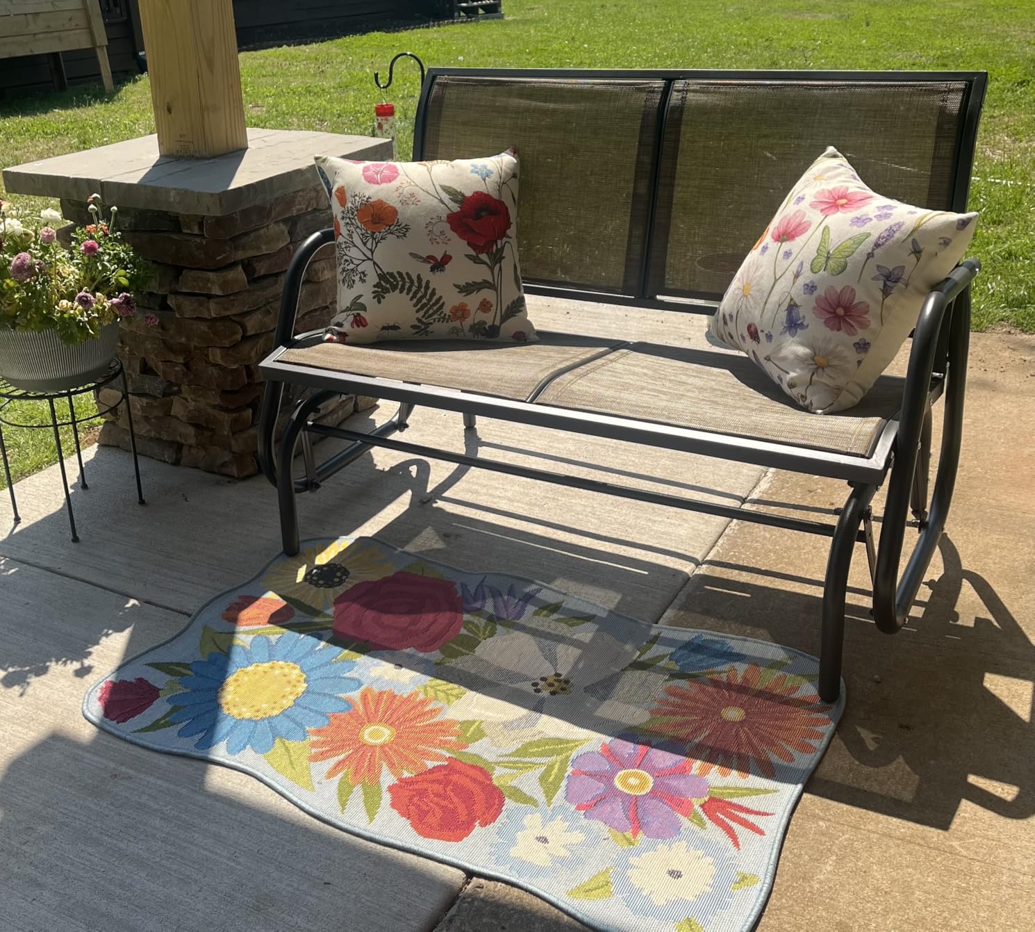 Outsunny 2-Person Outdoor Glider Bench with Steel Frame, Gray customer photo 1