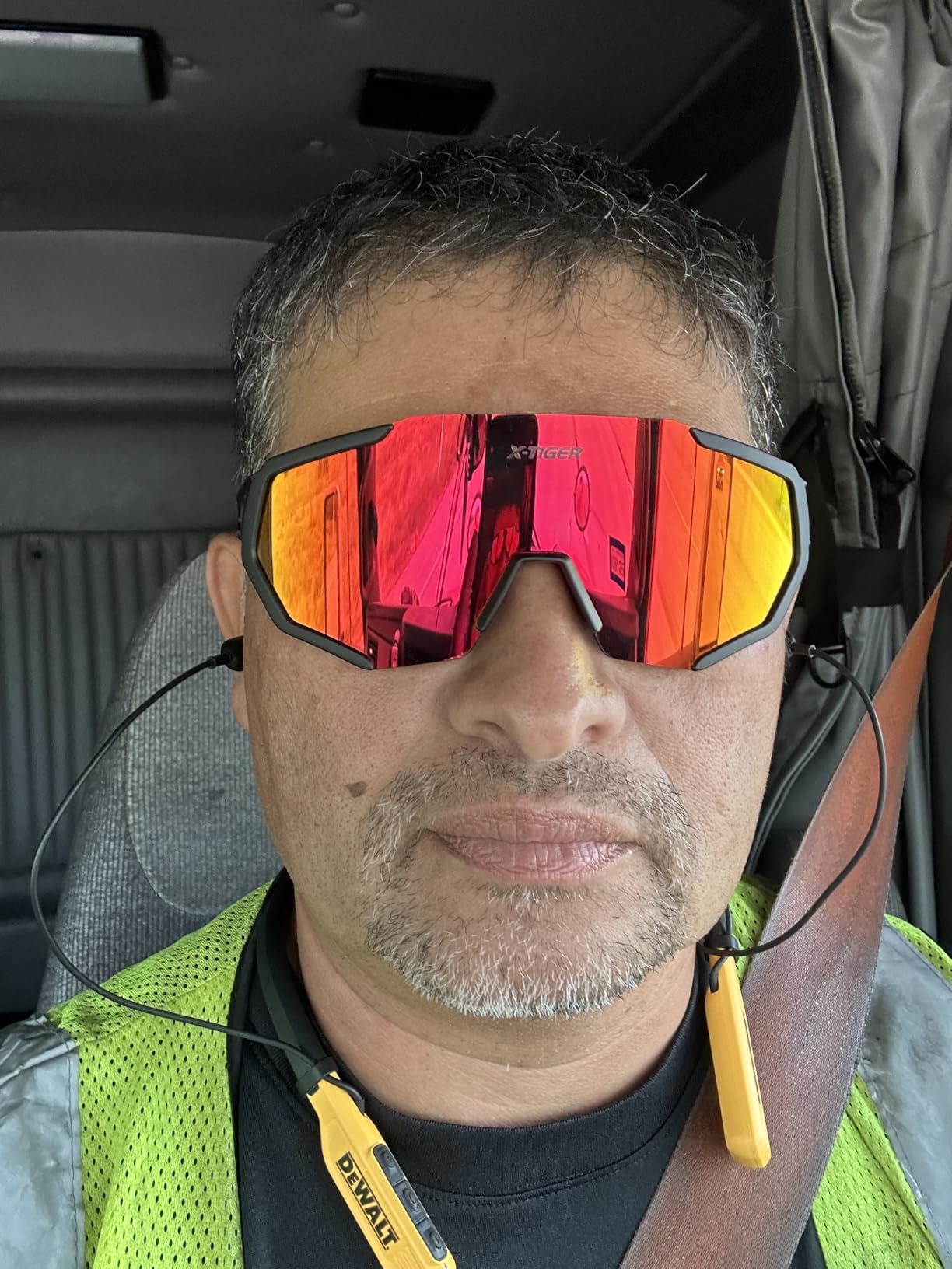 X-TIGER Polarized Sports Sunglasses with 5 Interchangeable Lenses customer photo 2
