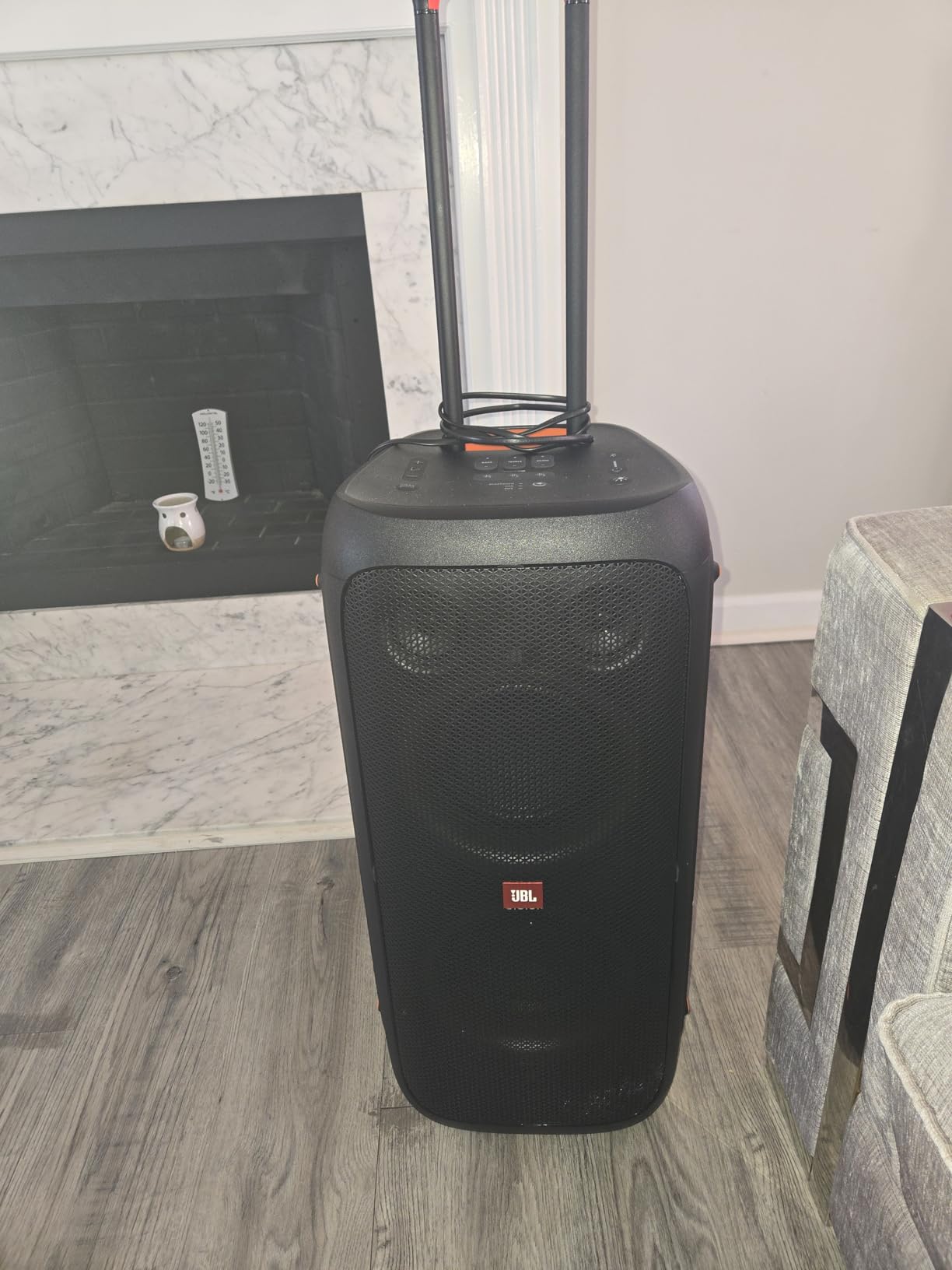 JBL Partybox 310 - Portable Party Speaker with Long Lasting Battery, Powerful JBL Sound and Exciting Light Show,Black customer photo 2