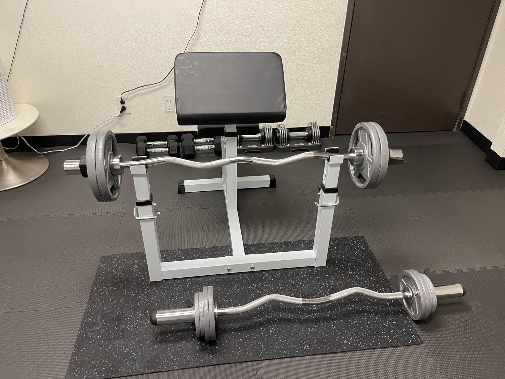 ANT MARCH Preacher Curl Weight Bench, Strength Training Max load 450LBS customer photo 2