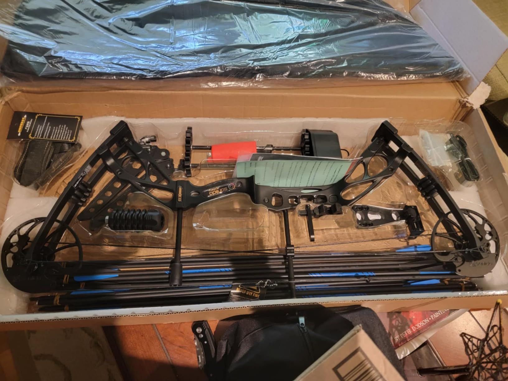 Sanlida Archery Dragon X8 RTH Compound Bow Package for Adults and Teens,18”-31” Draw Length,0-70 Lbs Draw Weight,up to IBO 310 fps,No Bow Press Needed,Limited Life-time Warranty,RH Only customer photo 2