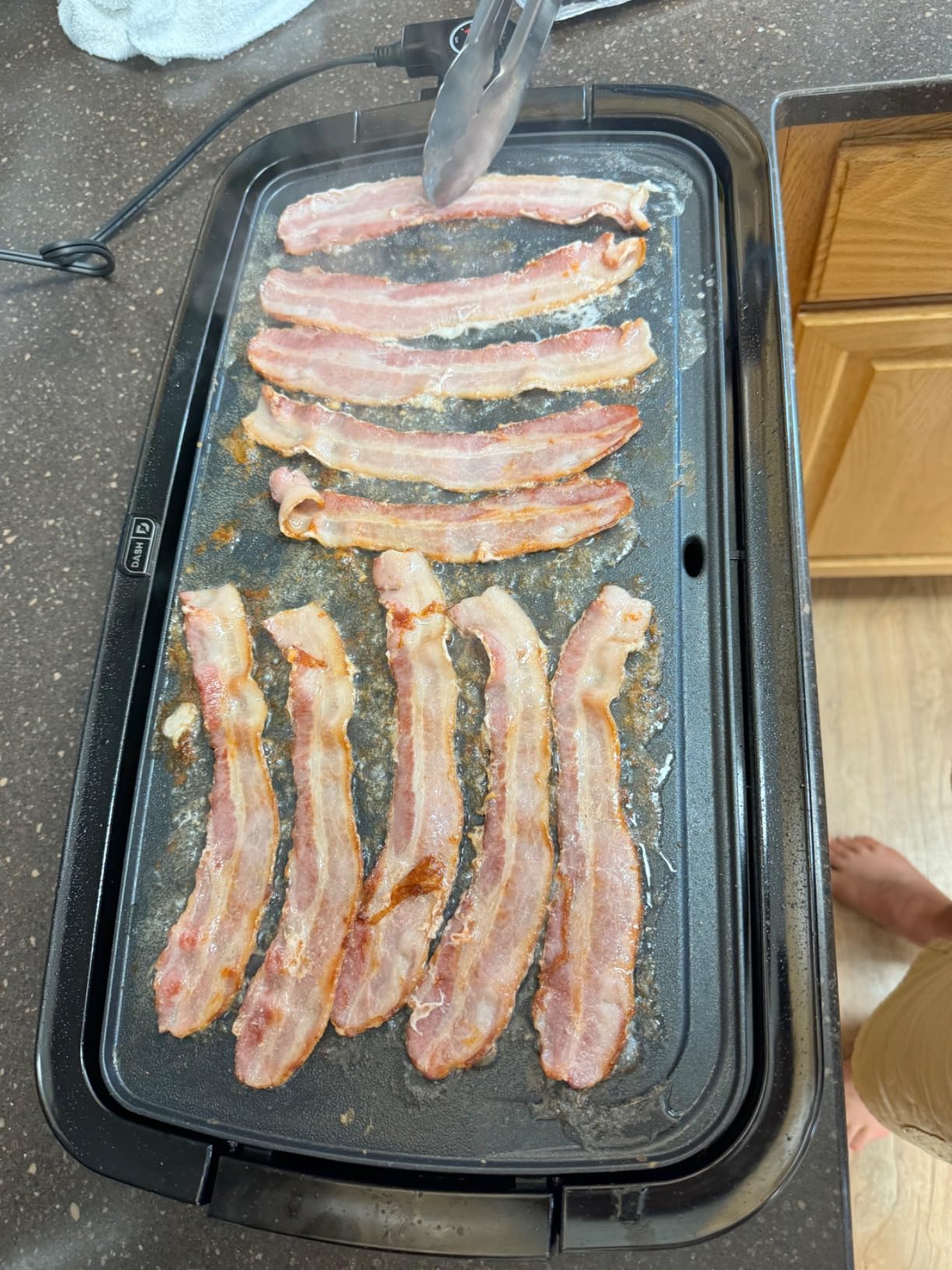 Dash Deluxe Everyday Electric Griddle, Removable Nonstick Plate, Black customer photo 2