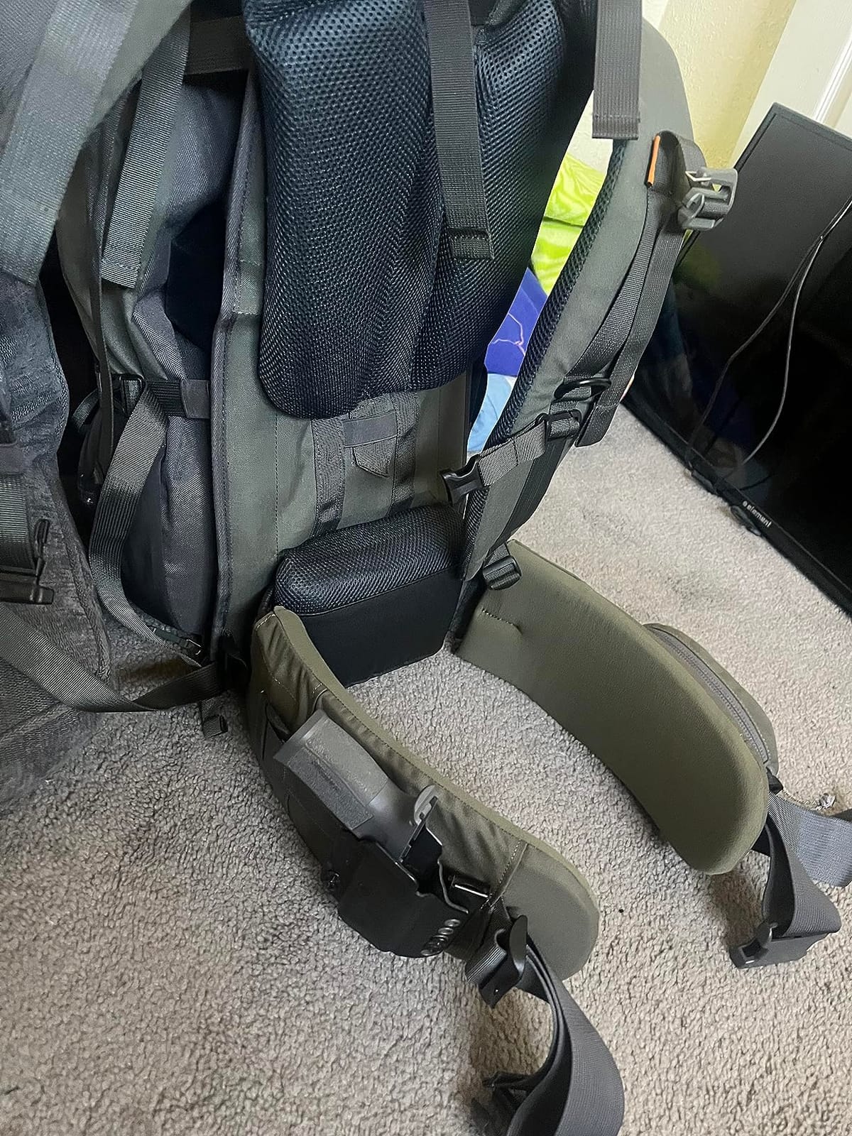 SPIKA Hunting Backpacks for Men, Meat Hauler Frame Pack with Rifle Holder, 40L/80L Extendable + Capacity for Bow Rifle Gun customer photo 1