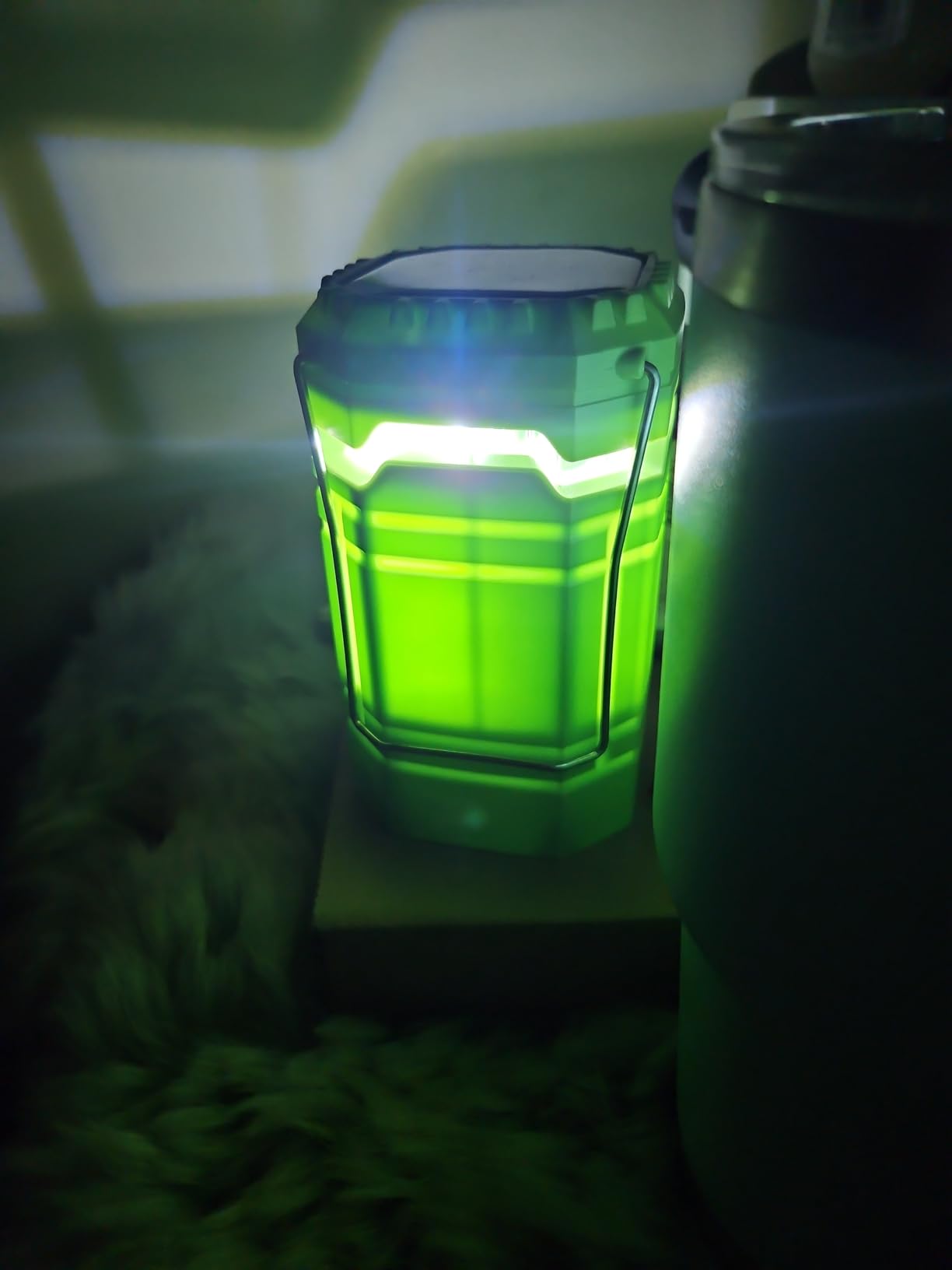 Electric Camping Lantern for Emergency, 3000mAh Solar Hand Crank Lantern customer photo 1