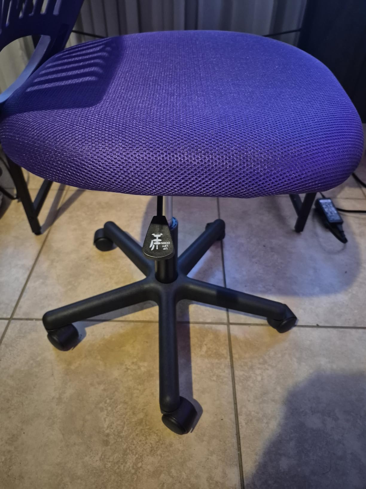 Yaheetech Small Desk Chair, Armless Adjustable Swivel Seat, Turquoise customer photo 2