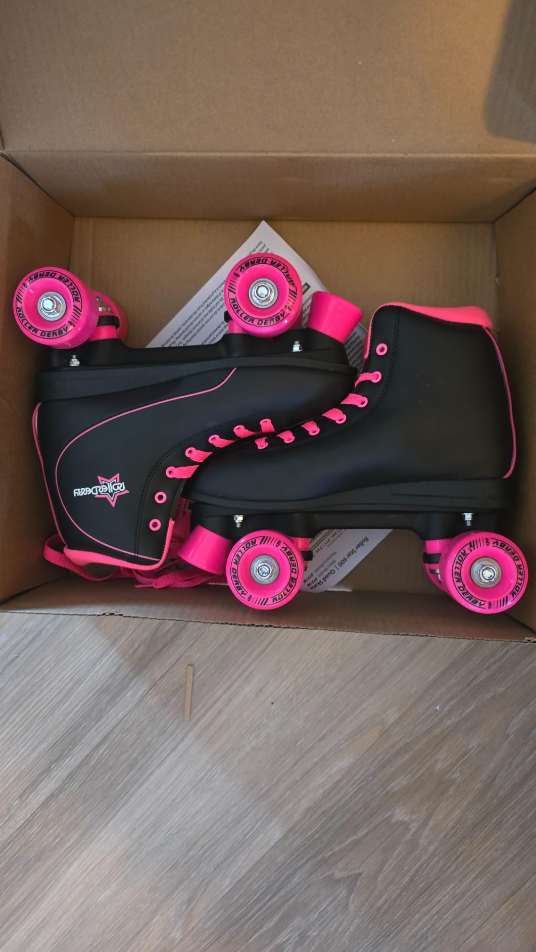 Roller Derby Roller Star 600 Women's Roller Skates - White/Mint - Size 08 customer photo 2