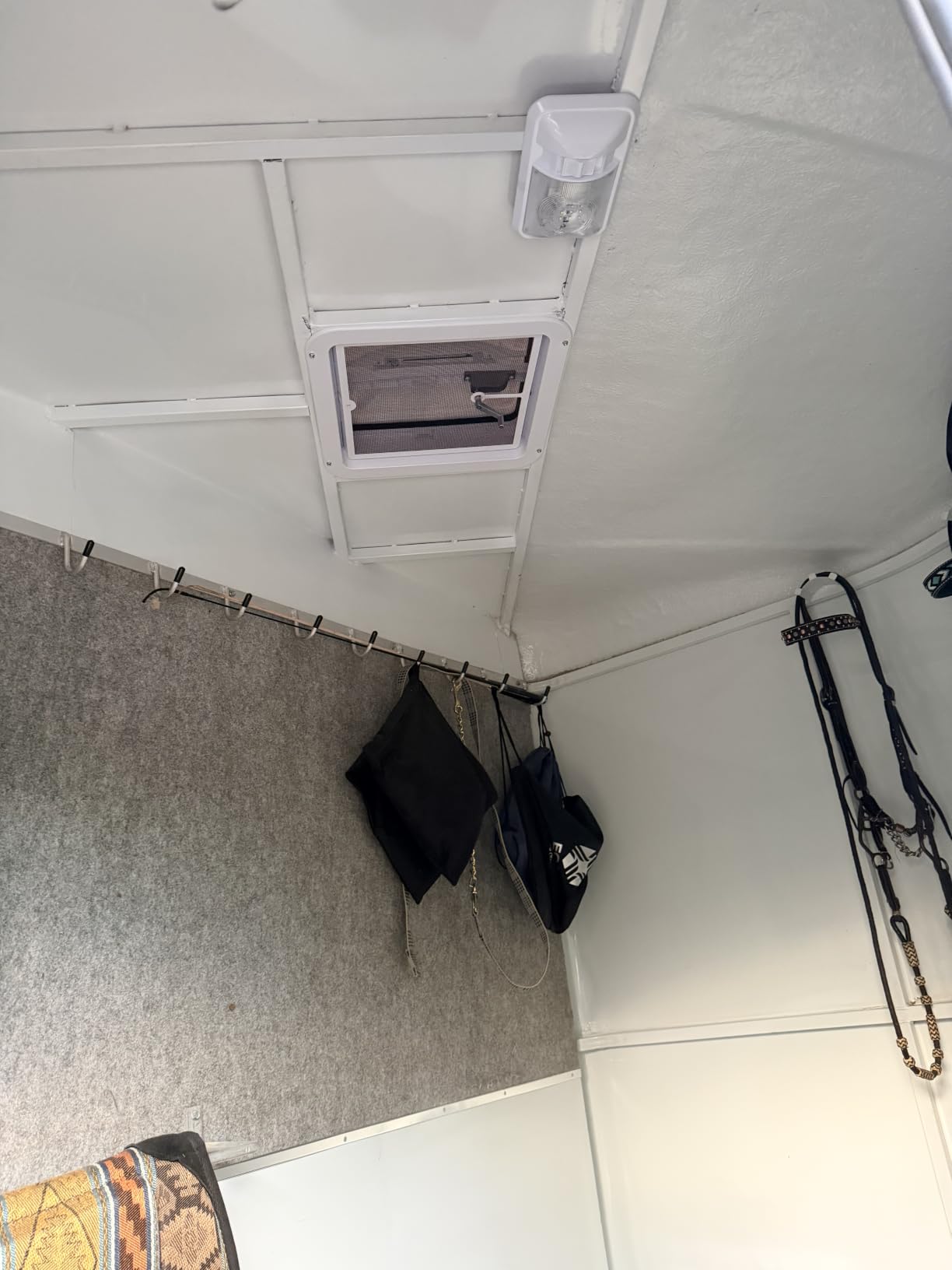 Livpow RV or Trailer Roof Vent - Manual 14