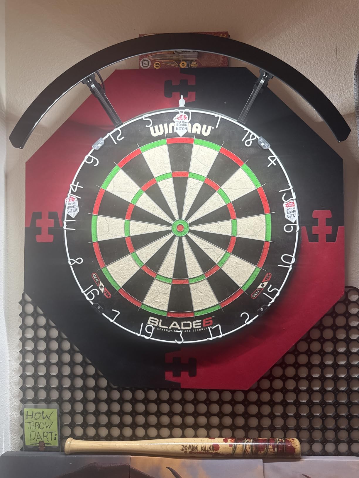 WINMAU Professional Bristle Dartboard - PDC Tournament Board with Official Tournament Specifications - Available in Blade 6 Single, Dual, Triple Core & Blade X Generations customer photo 1