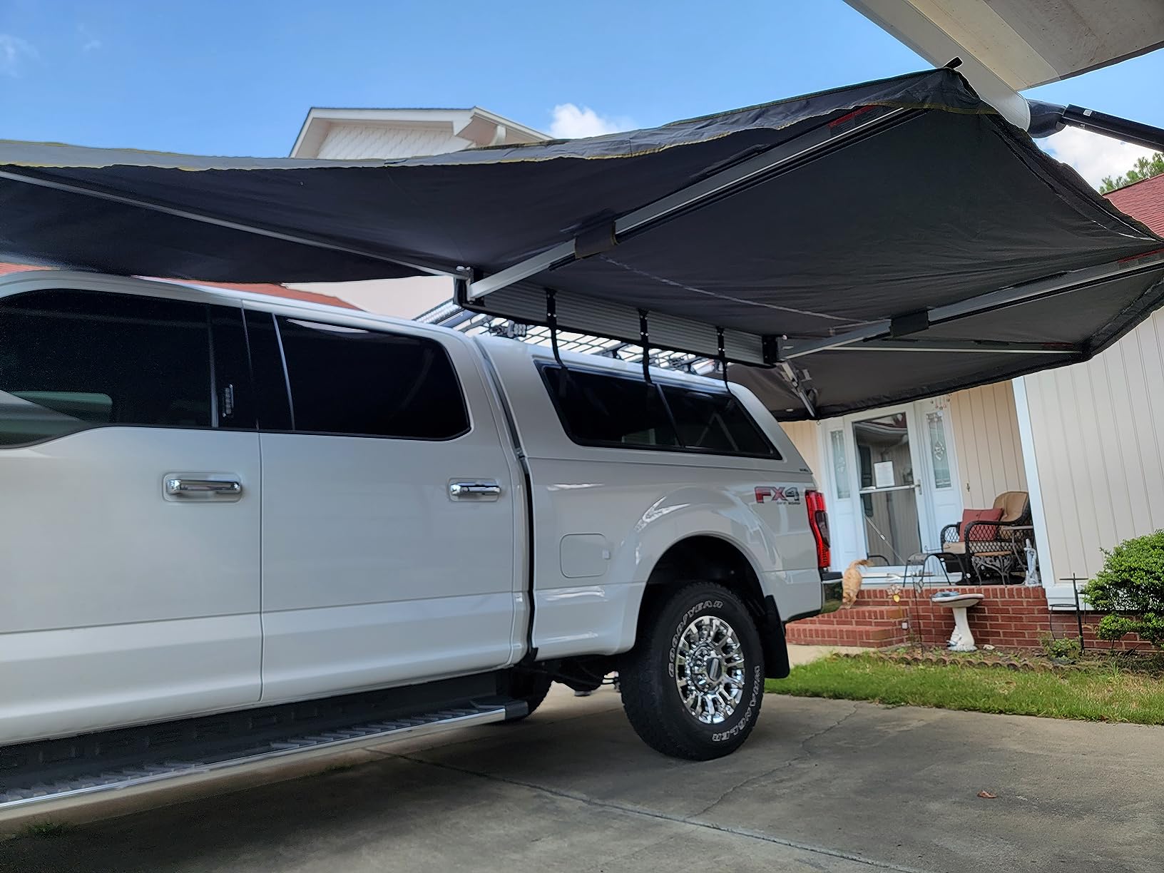 Overland Vehicle Systems 19529907 HD Nomadic 270 Degree Awning Passenger Side | 129 Sq Ft of Coverage | Dark Gray Fabric with Travel Cover Included | Twist and Lock Technology | Weather-Resistant customer photo 2