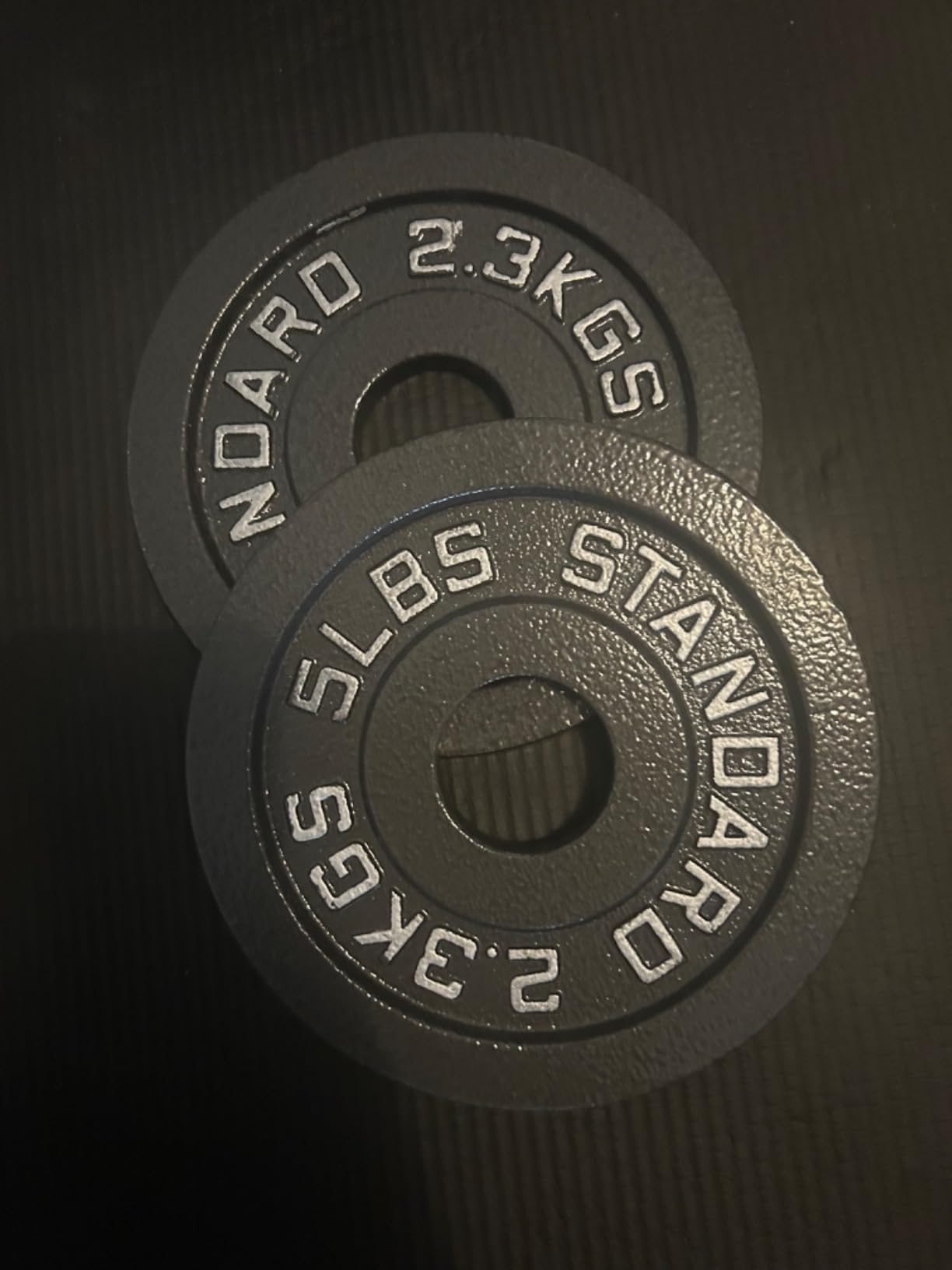Cast Iron Olympic Weight Plates – Free Weights with 2-inch Hole & Anti-Rust Hammertone Finish - Ideal for Strength Training, Crossfit Equipment & Home Gym Set – Sold in Pairs - 2.5LB–45LB customer photo 2