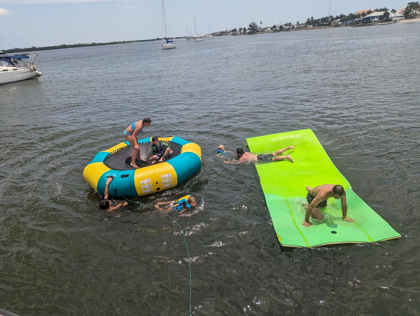 Goplus Inflatable Water Trampoline, 10FT/12FT/15FT Recreational Water Bouncer w/Electric Inflator, Rope Ladder, Mooring Ropes, Anchor, Adults Youth Bounce Swim Platform for Lakes, Pools customer photo 2