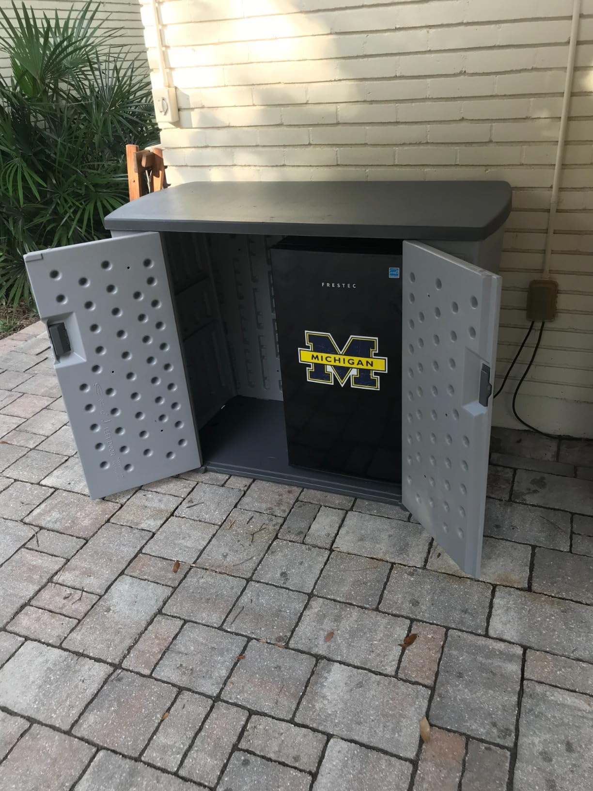 Suncast XL Outdoor Storage Cabinet, 130 Gal, Lockable, Peppercorn Gray customer photo 1