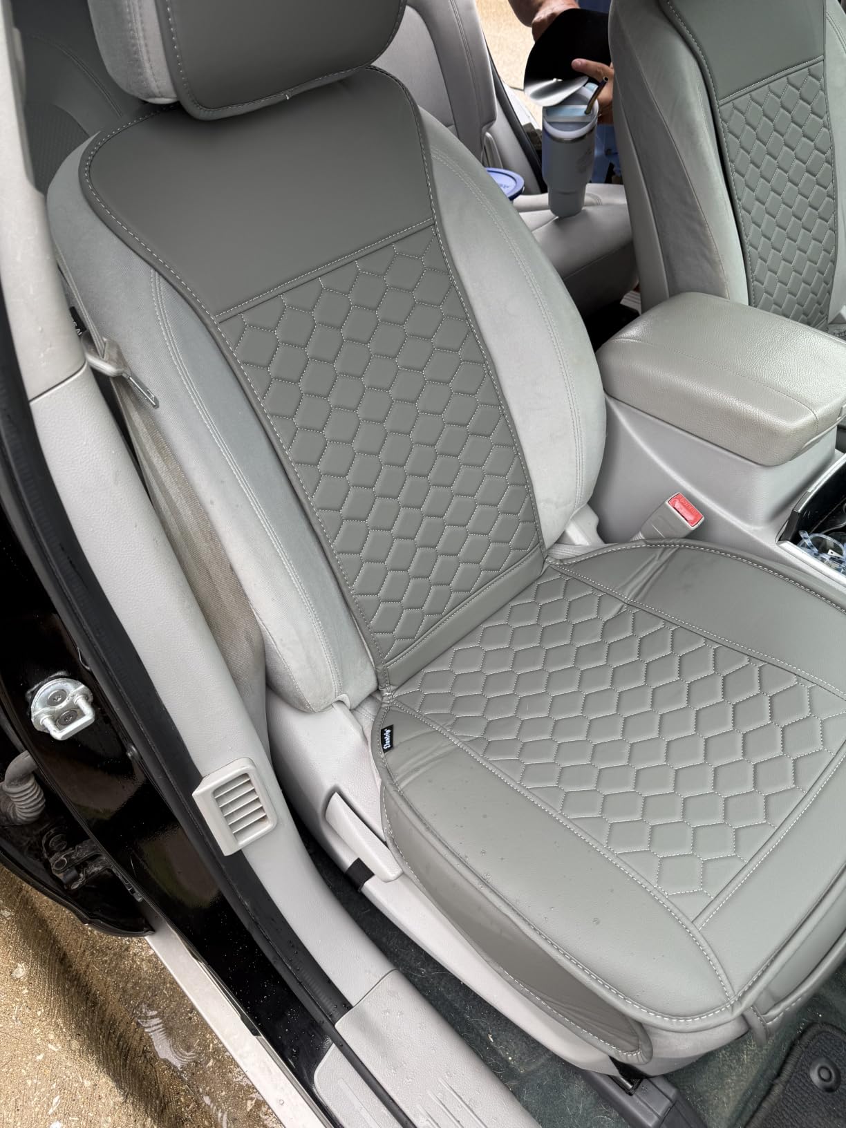 Elantrip Leather Car Seat Covers Front 2PC Waterproof Universal Fit Black customer photo 2