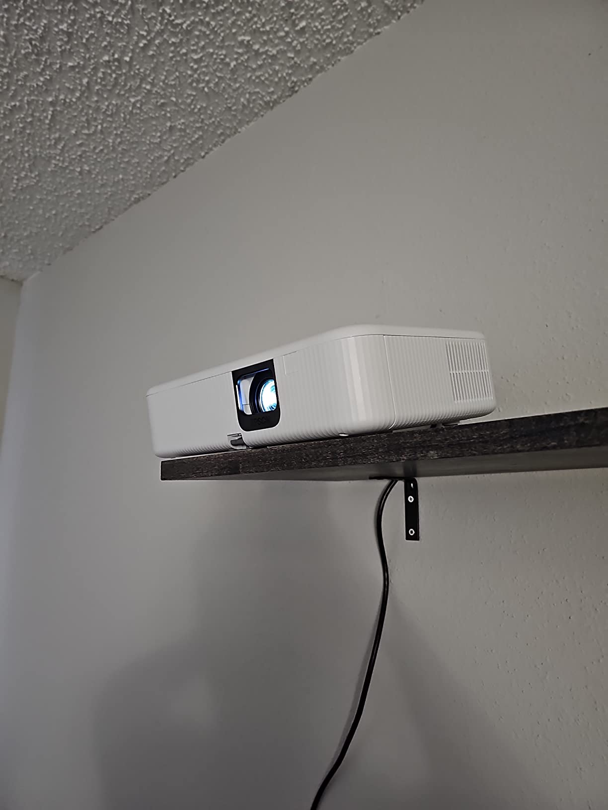 Epson EpiqVision Flex CO-FH02 Full HD 1080p Smart Streaming Projector customer photo 1