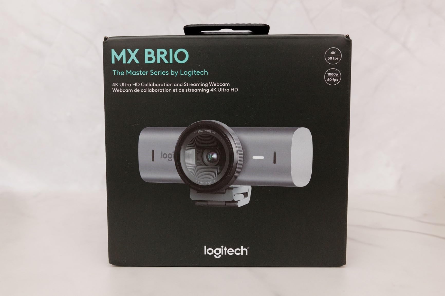 Logitech MX Brio Ultra HD 4K Webcam Collaboration and Streaming - Graphite customer photo 2