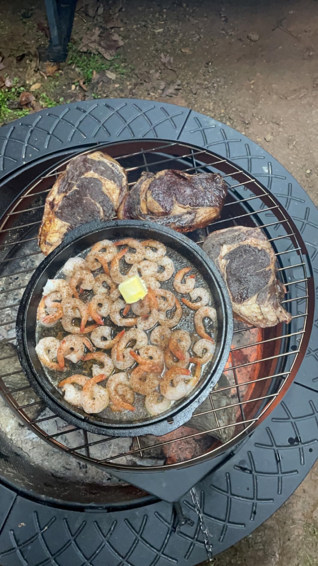 Camping Dutch Oven, 9 Qt Pre-Seasoned Cast Iron Camp Dutch Oven Pot with Lid - Lid Lifter, Cast Iron Dutch Oven with Metal Handle for Cooking BBQ Baking Campfire Modern Black customer photo 1