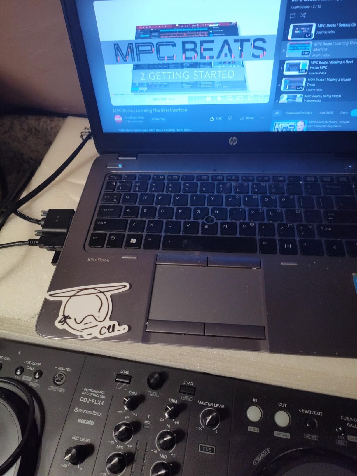 Pioneer DJ DDJ-FLX4 2-Channel DJ Controller, 16 Pads, Graphite customer photo 1