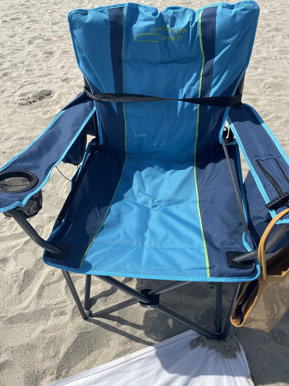 FAIR WIND Oversized Fully Padded Camping Chair with Cooler for Adults customer photo 1