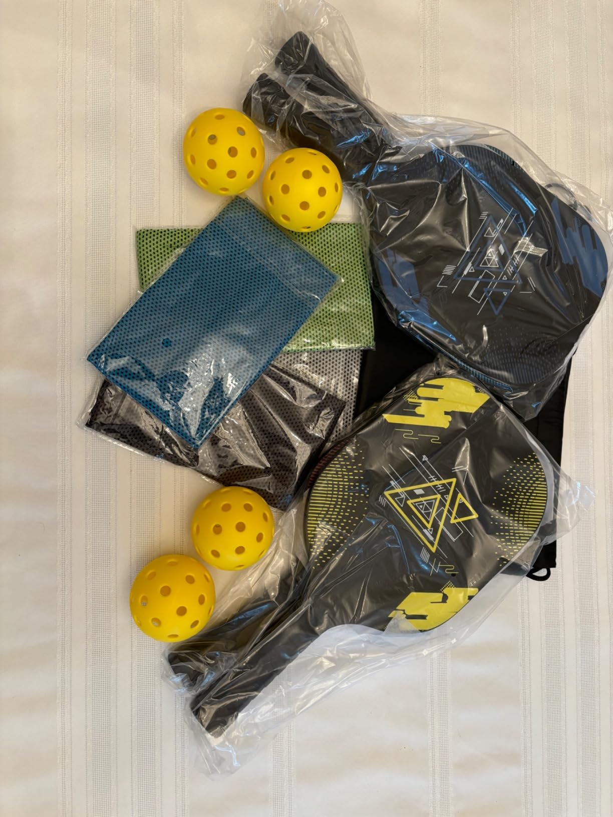 Pickleball Paddles Set of 4, Wood Pickleball Set with Comfort Grip | 4 Cooling Towels, 4 Pickleball Balls & Carry Bag. Cushion Grip Wood Paddle Set for Men, Women, Beginners customer photo 1