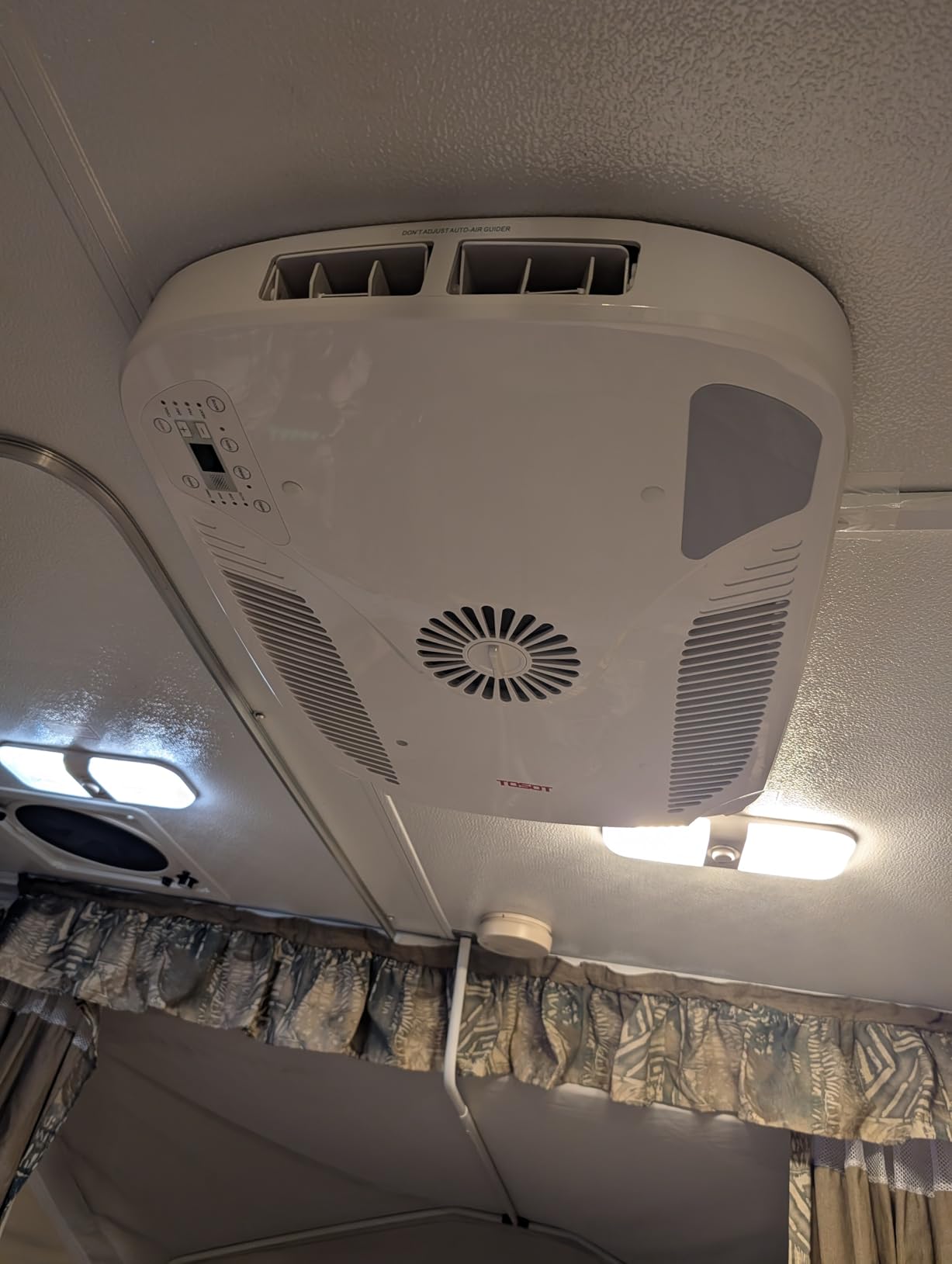 TOSOT 16000 BTU RV Air Conditioner, 43dB Ultra Quiet, White customer photo 1