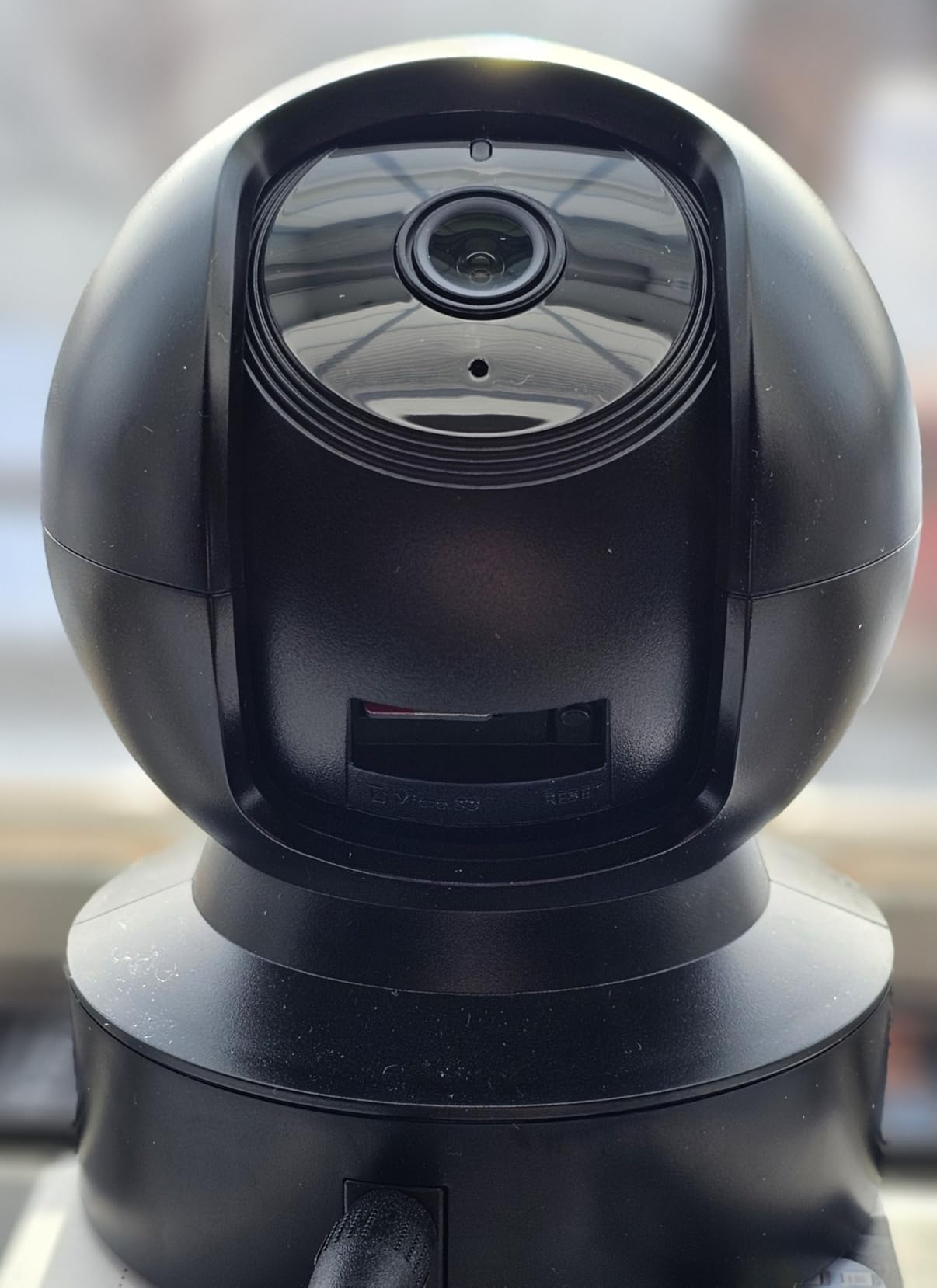 Kasa EC71 Pan/Tilt Cam customer photo 2