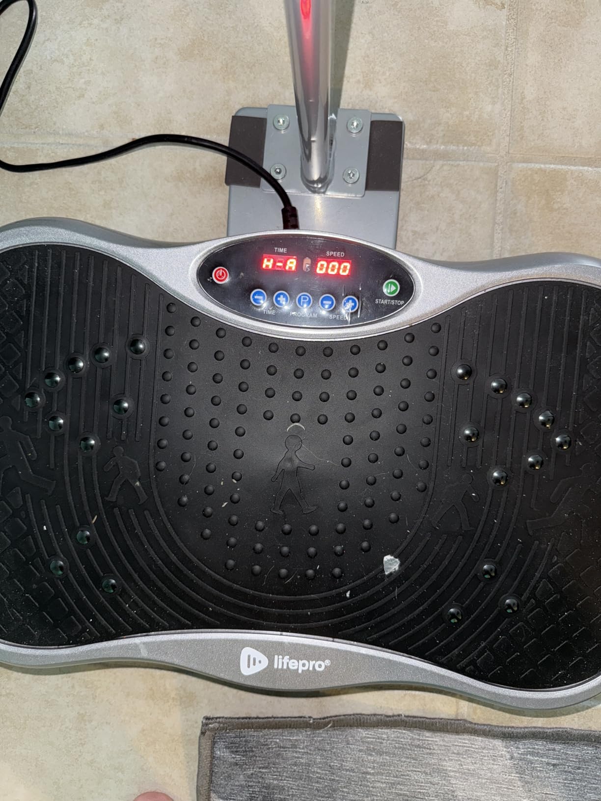 Lifepro TrimLite Vibration Plate with Handles and Magnetic Acupoints customer photo 1