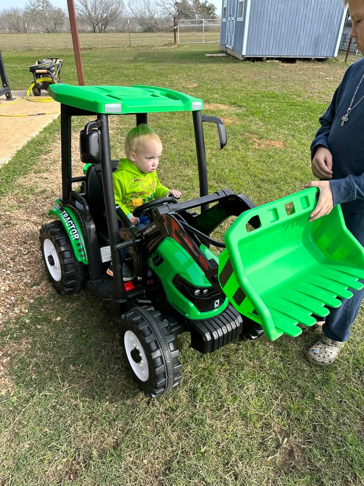 Kidsera 24V Extra-Large 3-in-1 Kids Ride On Tractor w/Loader & Trailer customer photo 2