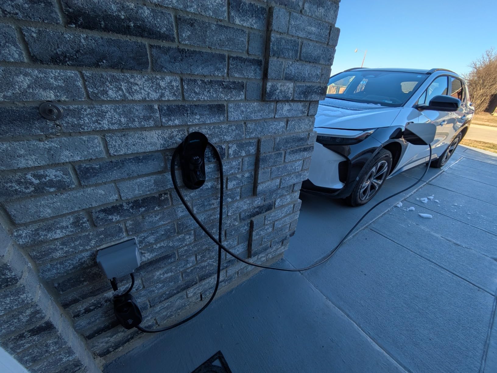 Lectron Level 1 EV Charger - ETL Certified, 110V, 15 Amp, 16 ft Extension Cord & J1772 Cable - Portable Electric Car Charger for J1772 EVs with NEMA 5-15 Plug customer photo 2
