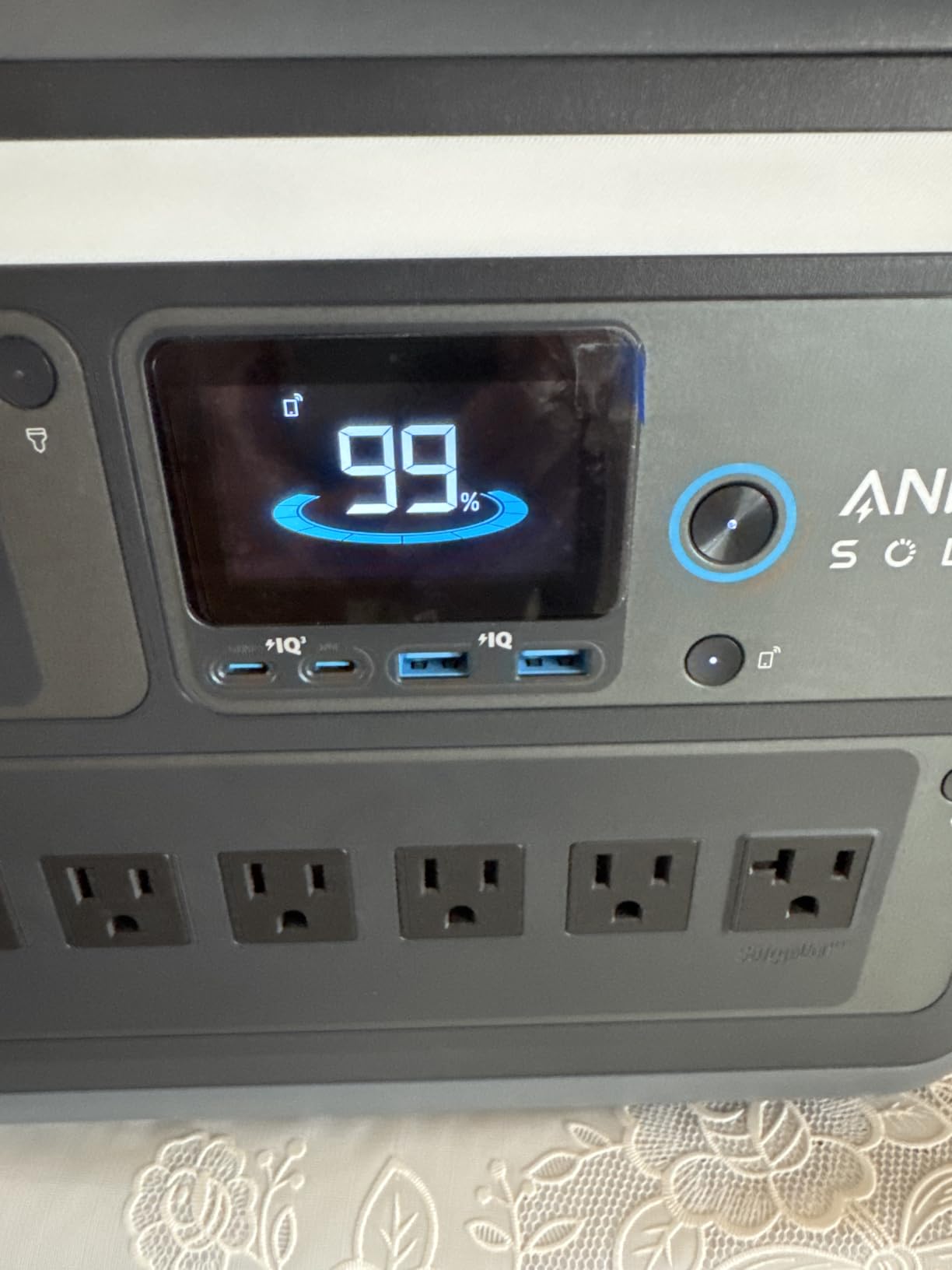 Anker SOLIX C1000 Portable Power Station, 1,056Wh, 1,800W, Home, Outdoor customer photo 2