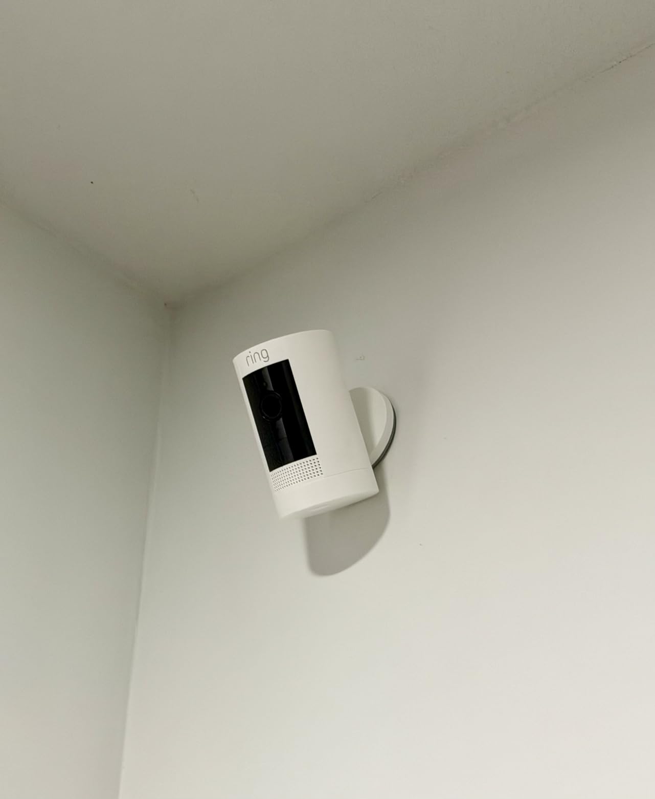 Ring Outdoor Cam (Stick Up Cam), Weather-Resistant Home or Business HD Security Camera, Live View, Color Night Vision, Two-Way Talk, Motion Alerts, Works with Alexa, White customer photo 1