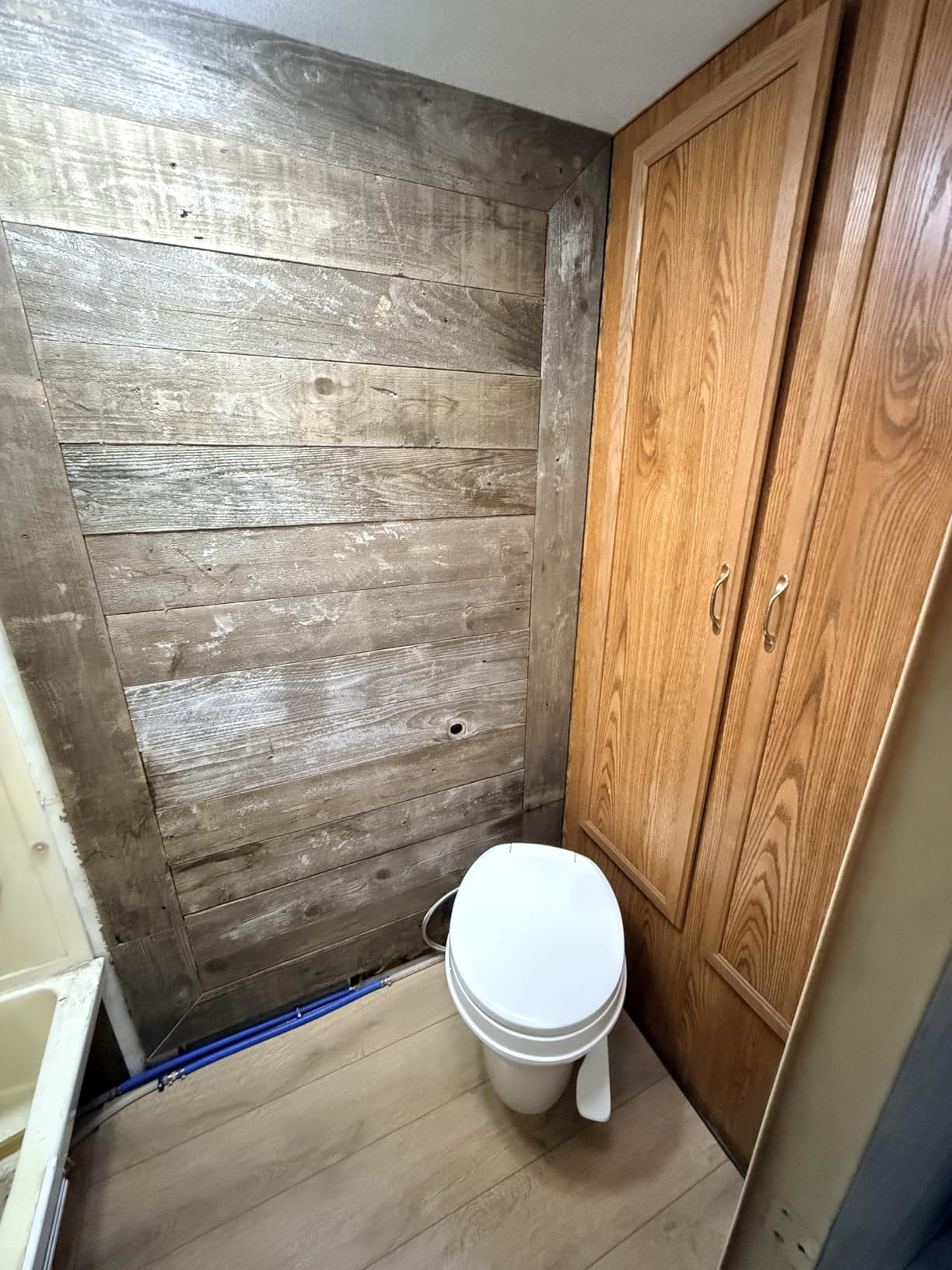 SEAFLO RV Toilet – 18.4